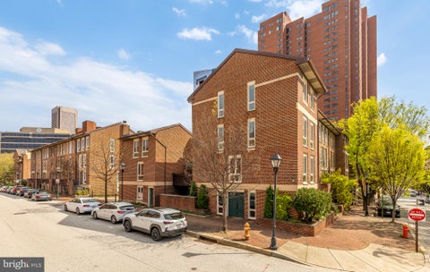 Townhouse For Sale - 519 S Hanover Street<br/> BALTIMORE, MD 21201