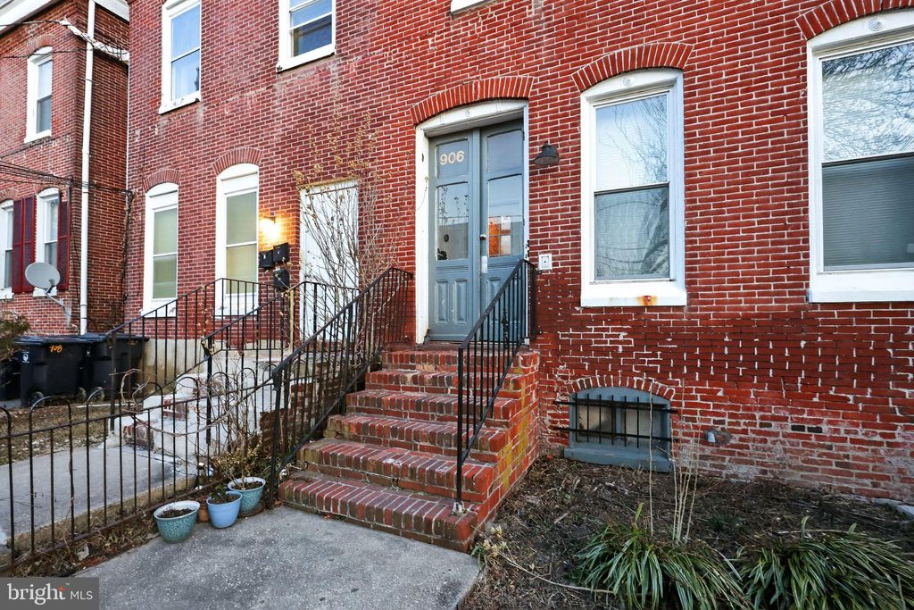 Photo of 906 N Madison Street, WILMINGTON, DE 19801 (MLS # DENC2094920)