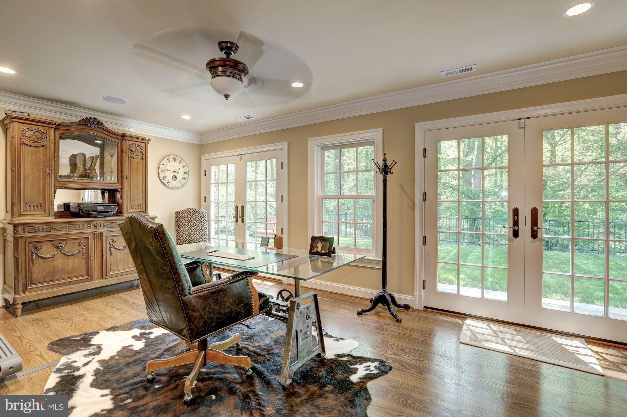 RIVER FALLS - Residential