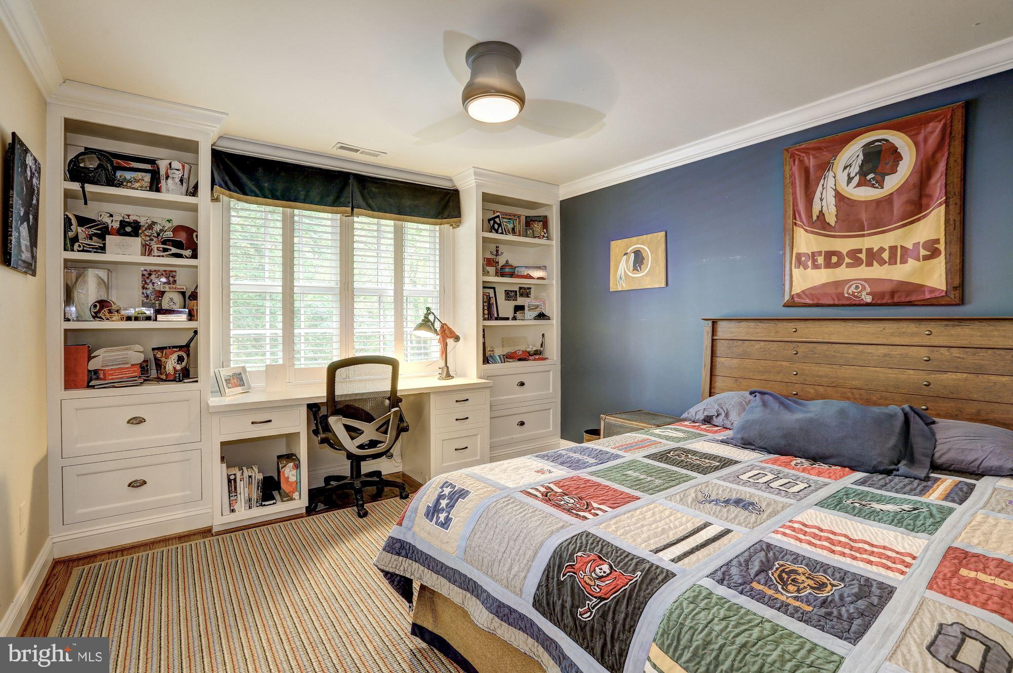 RIVER FALLS - Residential