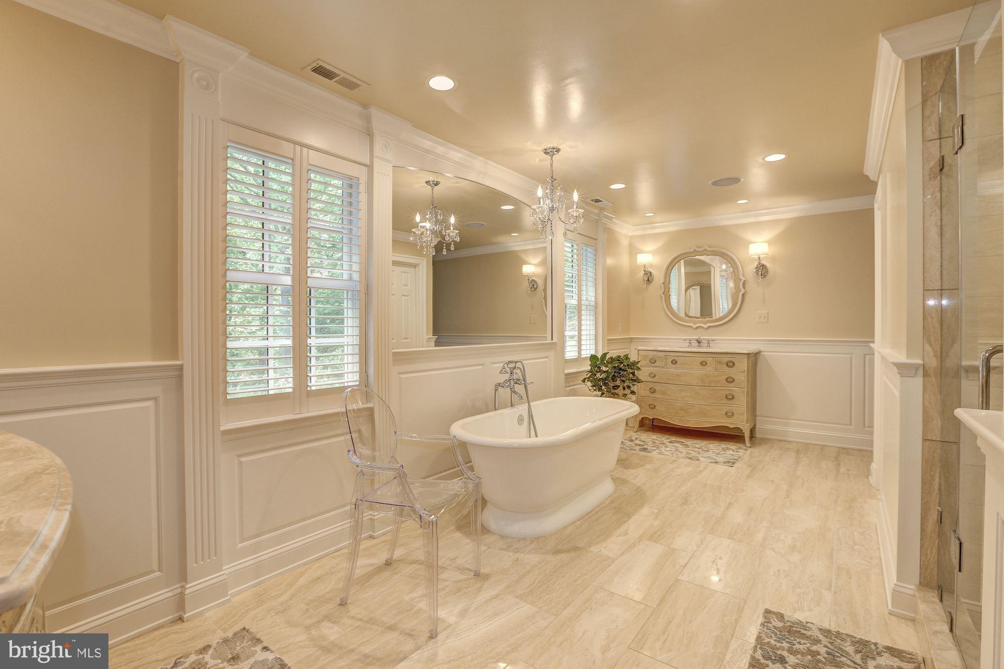 RIVER FALLS - Residential