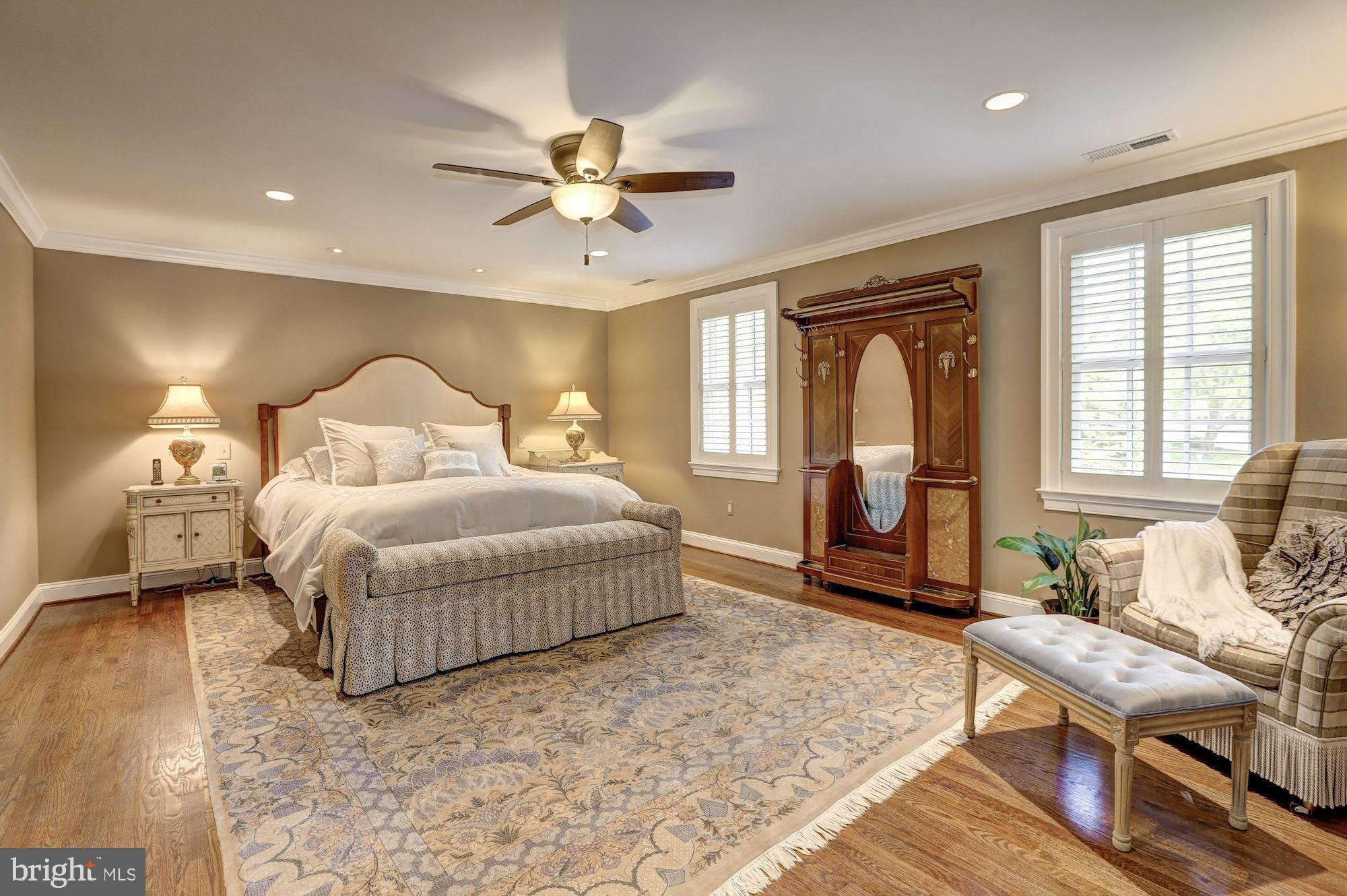 RIVER FALLS - Residential