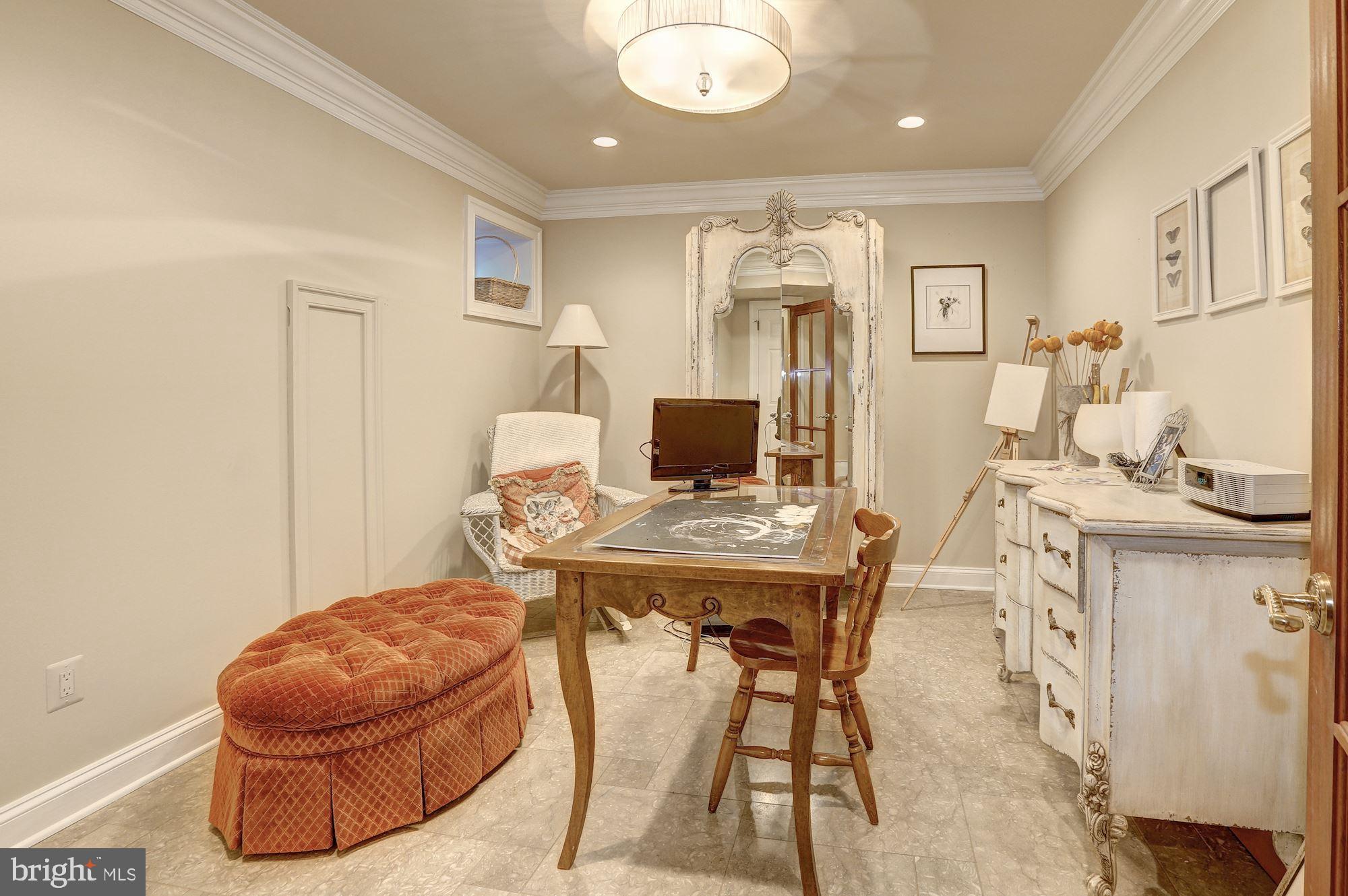 RIVER FALLS - Residential