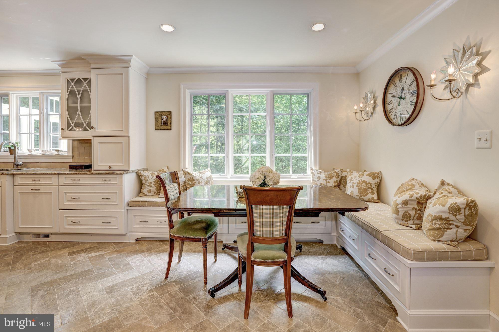 RIVER FALLS - Residential