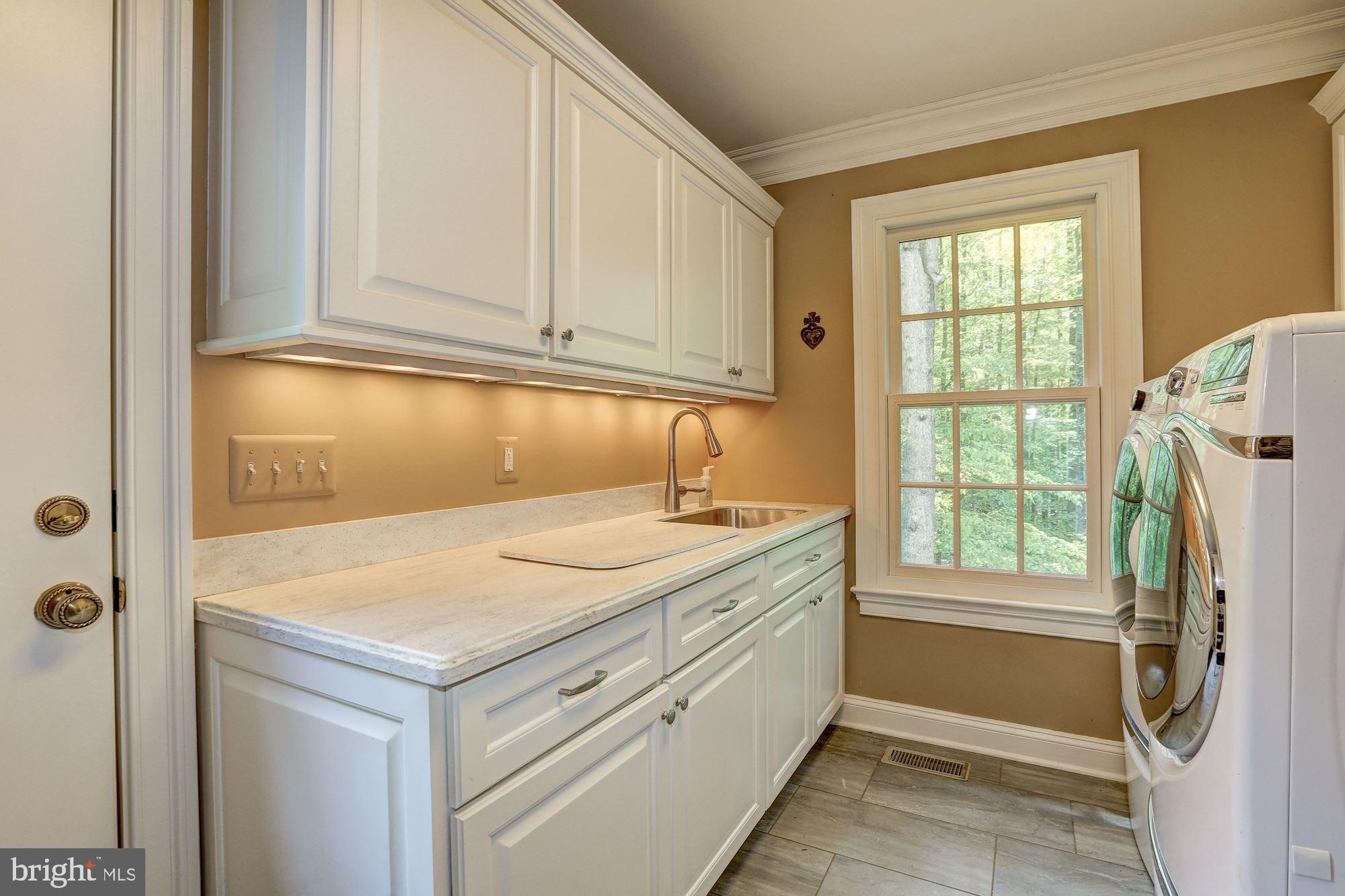 RIVER FALLS - Residential