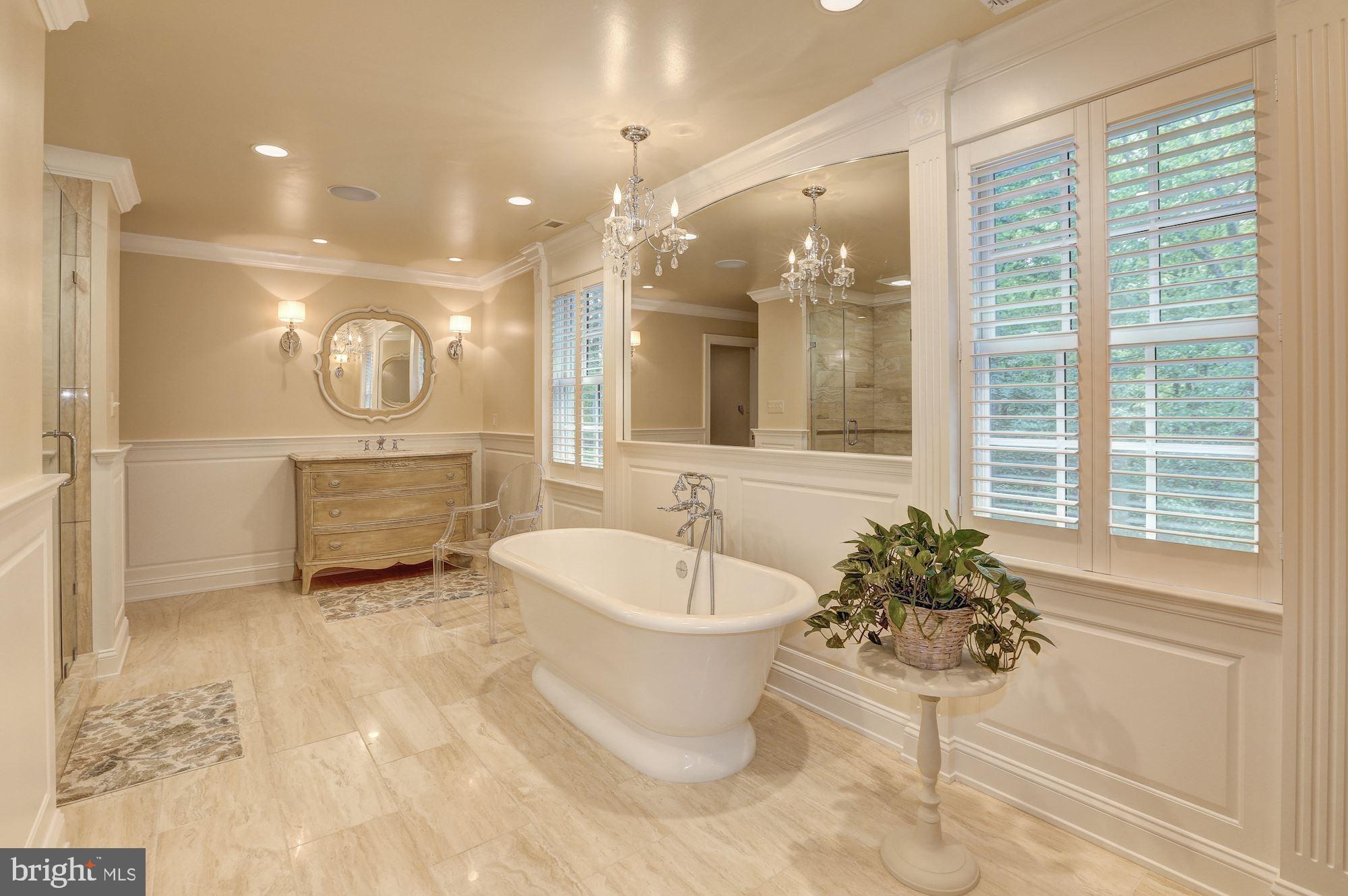 RIVER FALLS - Residential