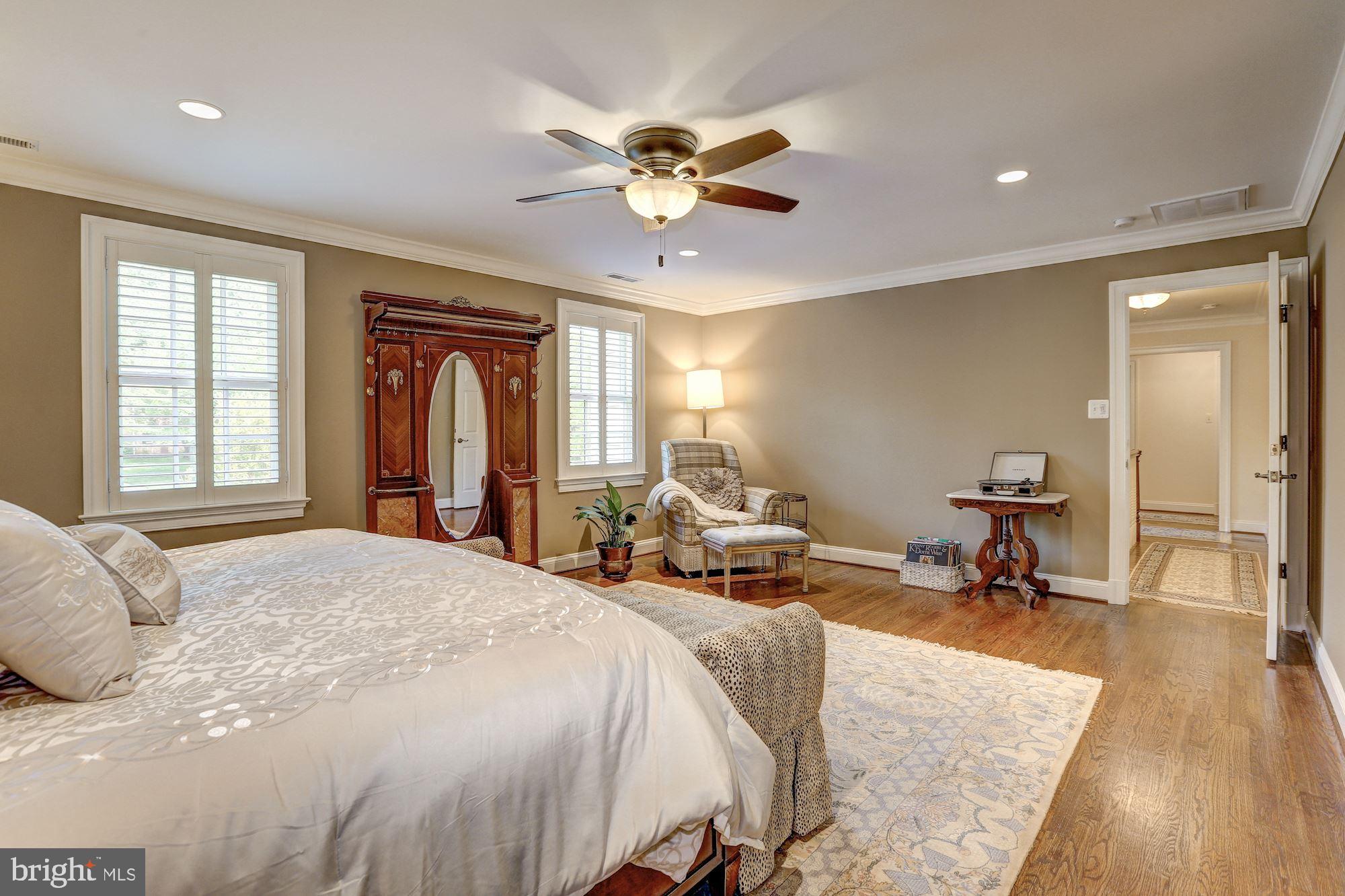 RIVER FALLS - Residential