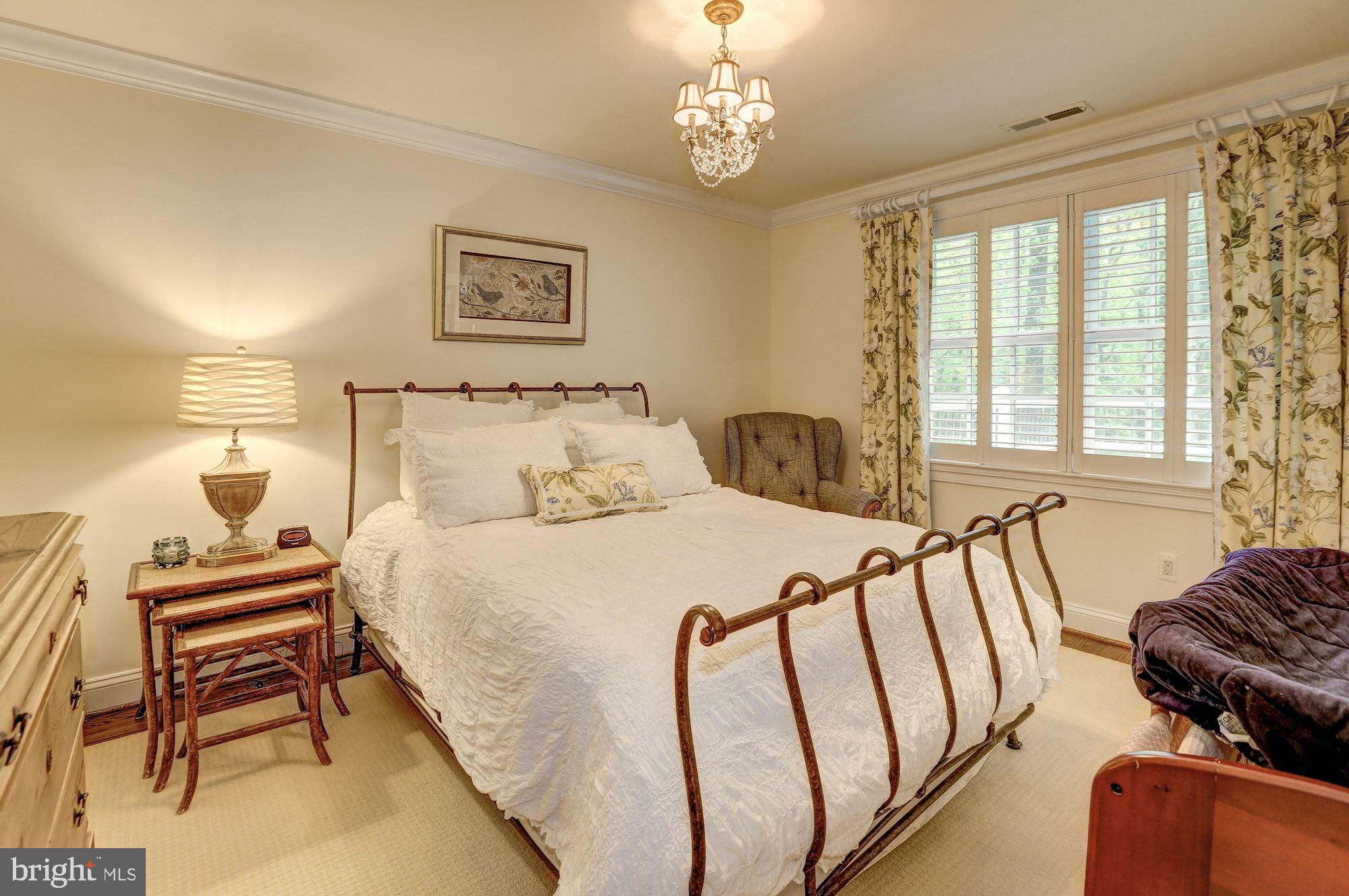 RIVER FALLS - Residential