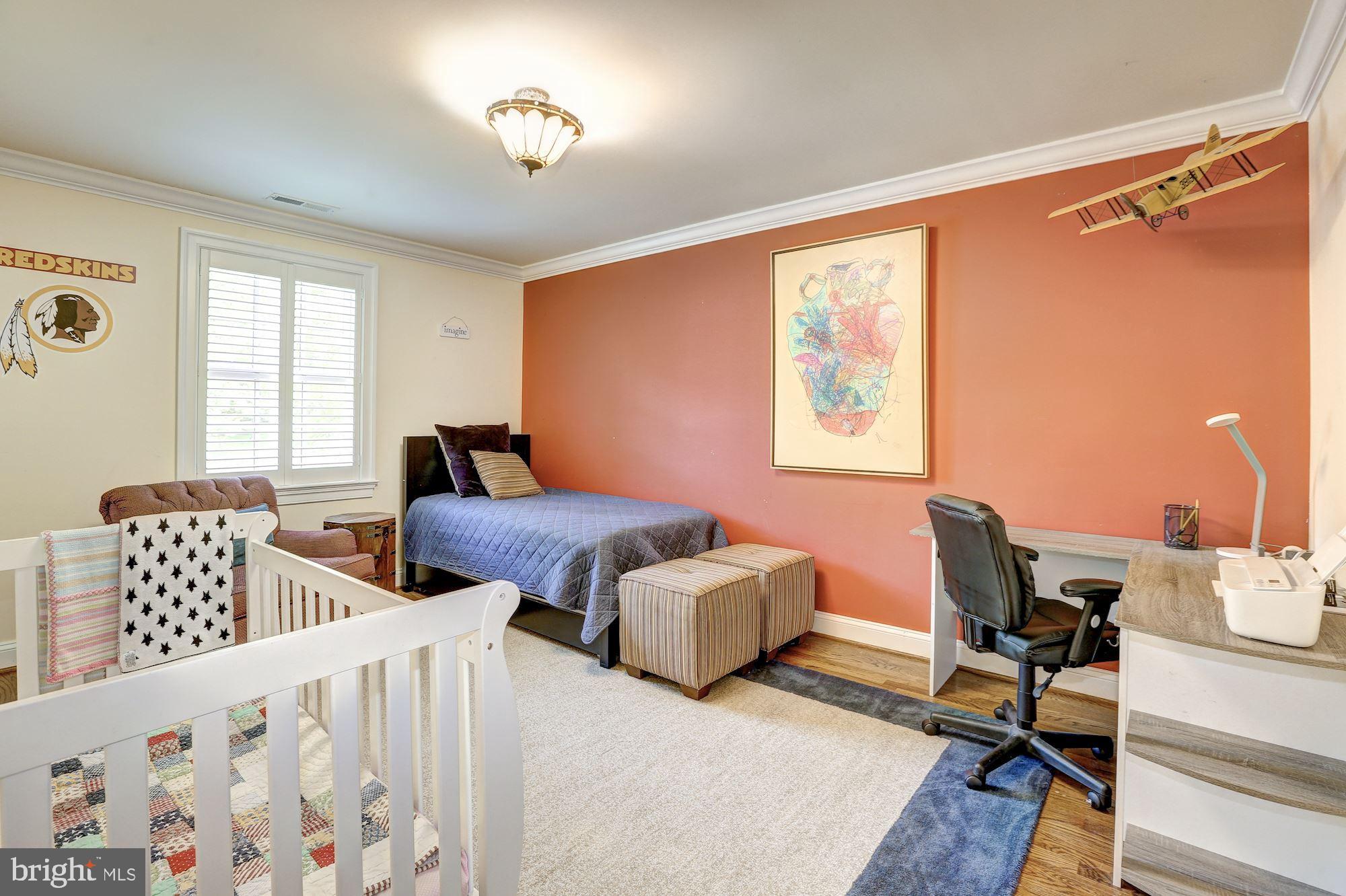 RIVER FALLS - Residential