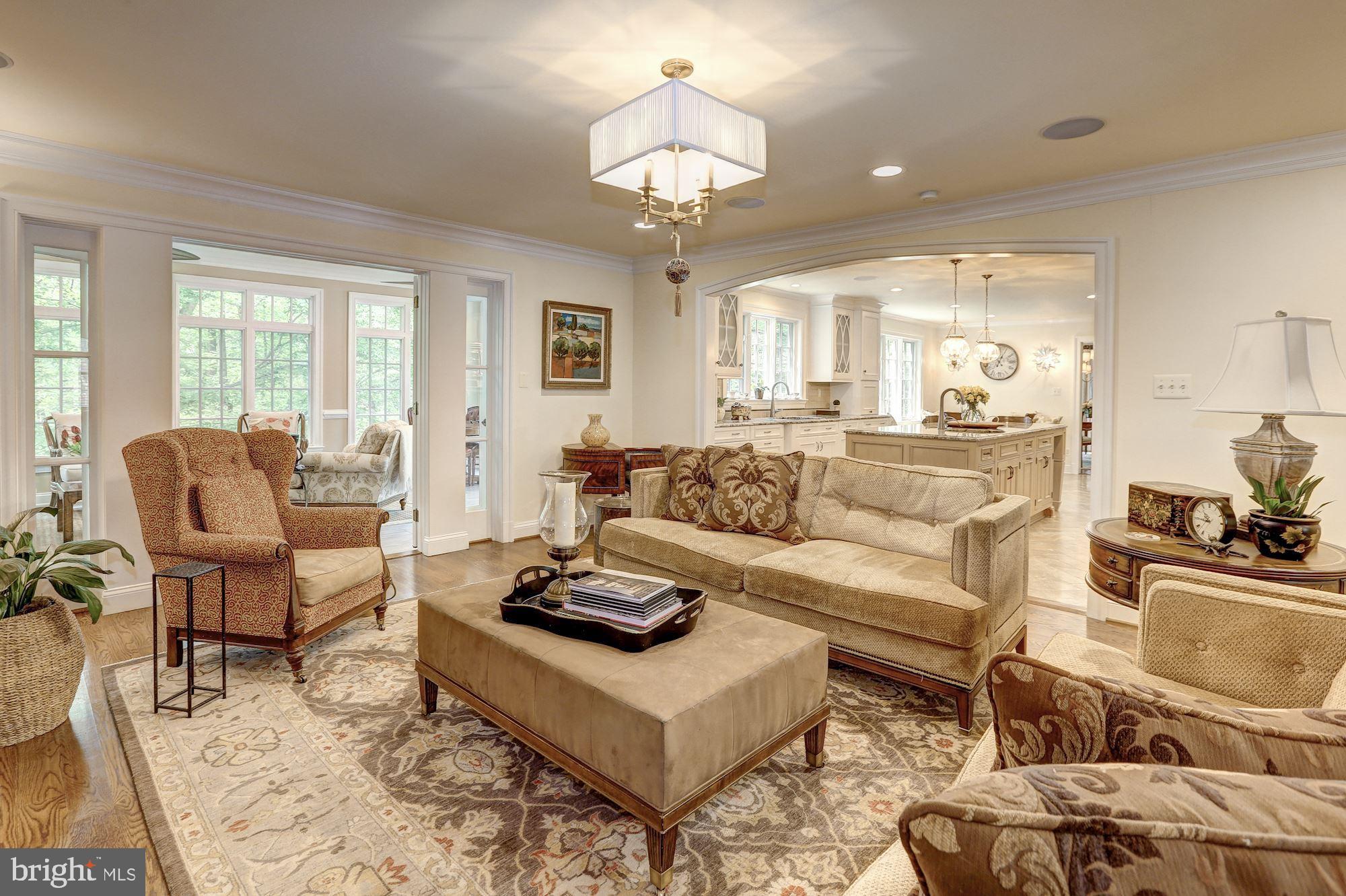 RIVER FALLS - Residential