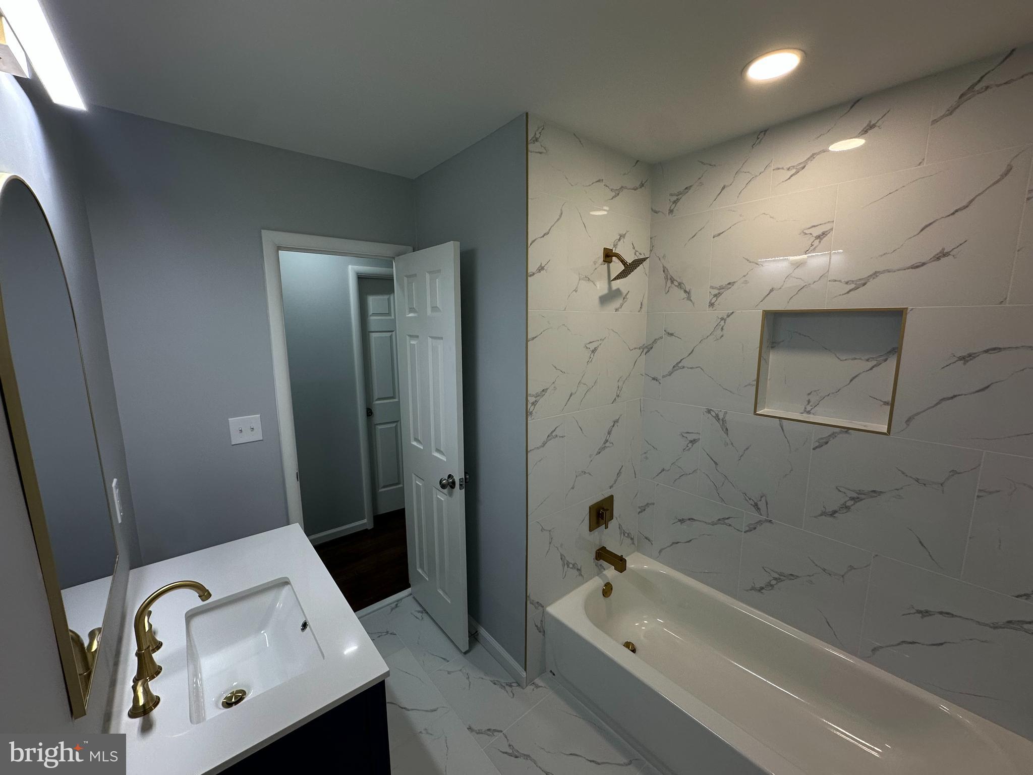 BERKSHIRE - Residential