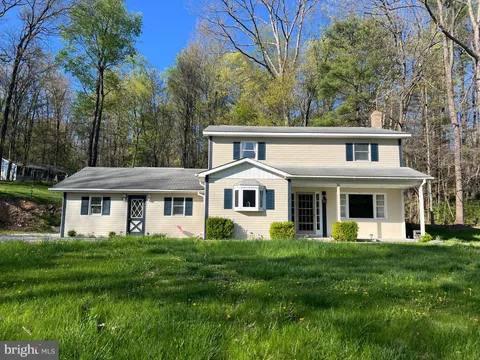 2742 Pennington Road, Tyrone, PA MLS: PAHU2023310