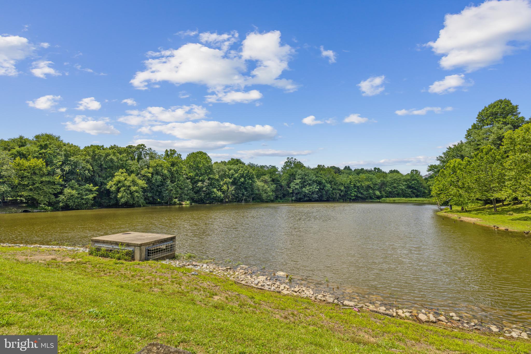 KENTLANDS VIEW - Residential