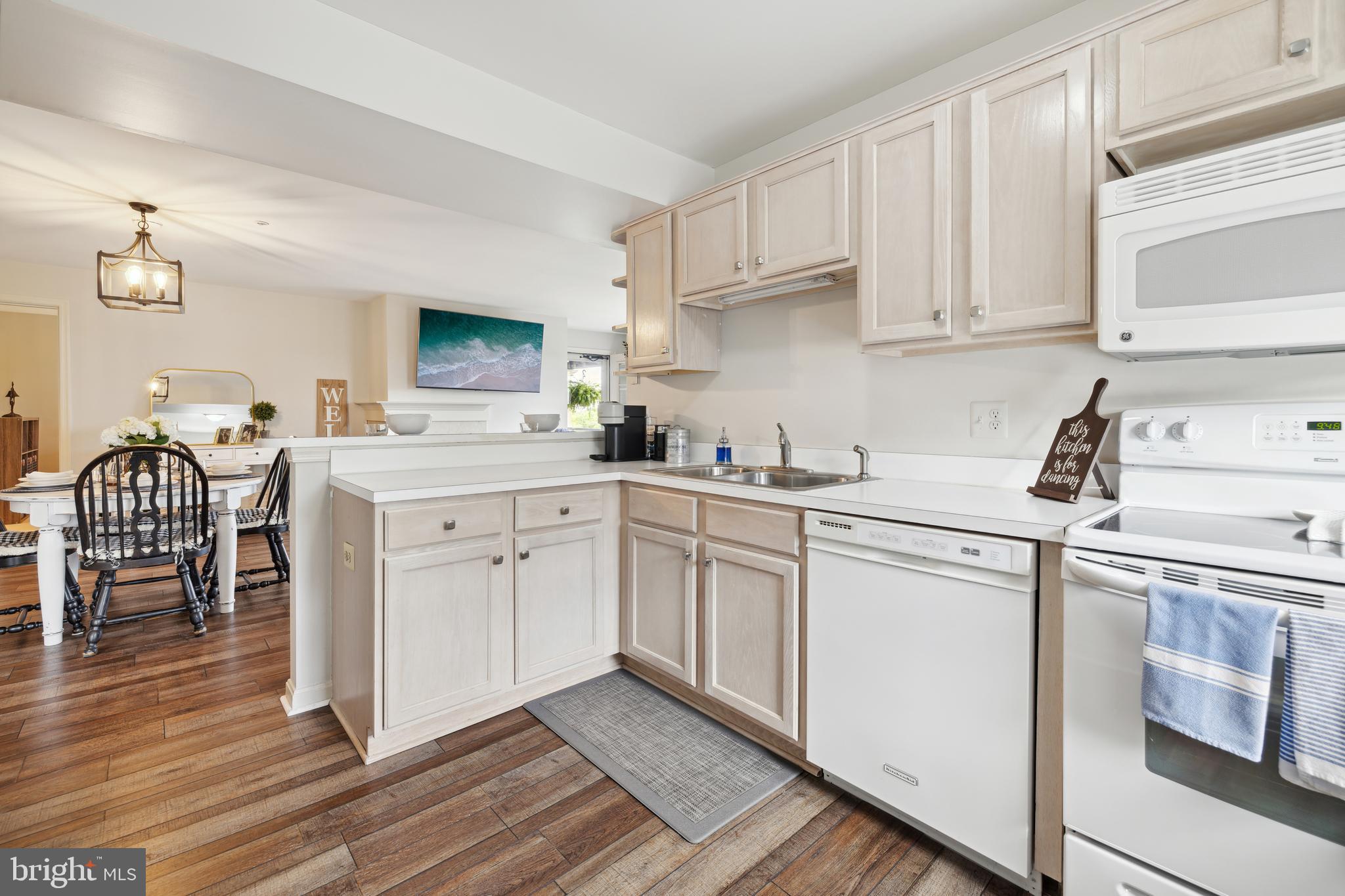 KENTLANDS VIEW - Residential