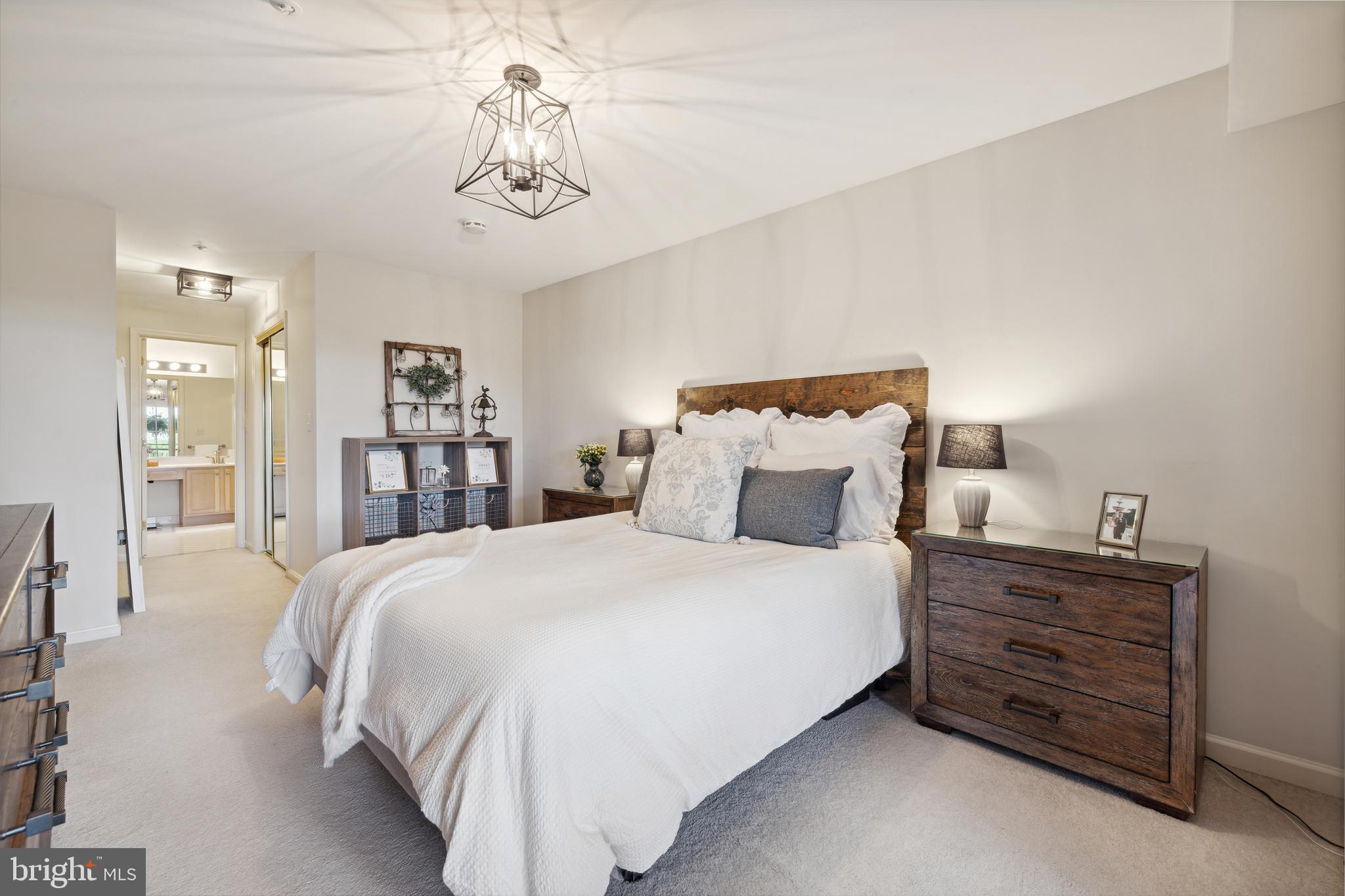 KENTLANDS VIEW - Residential