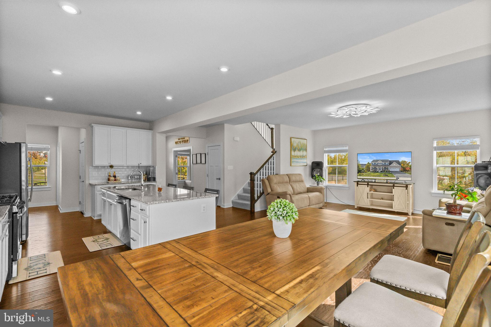 LAKE FREDERICK - Residential