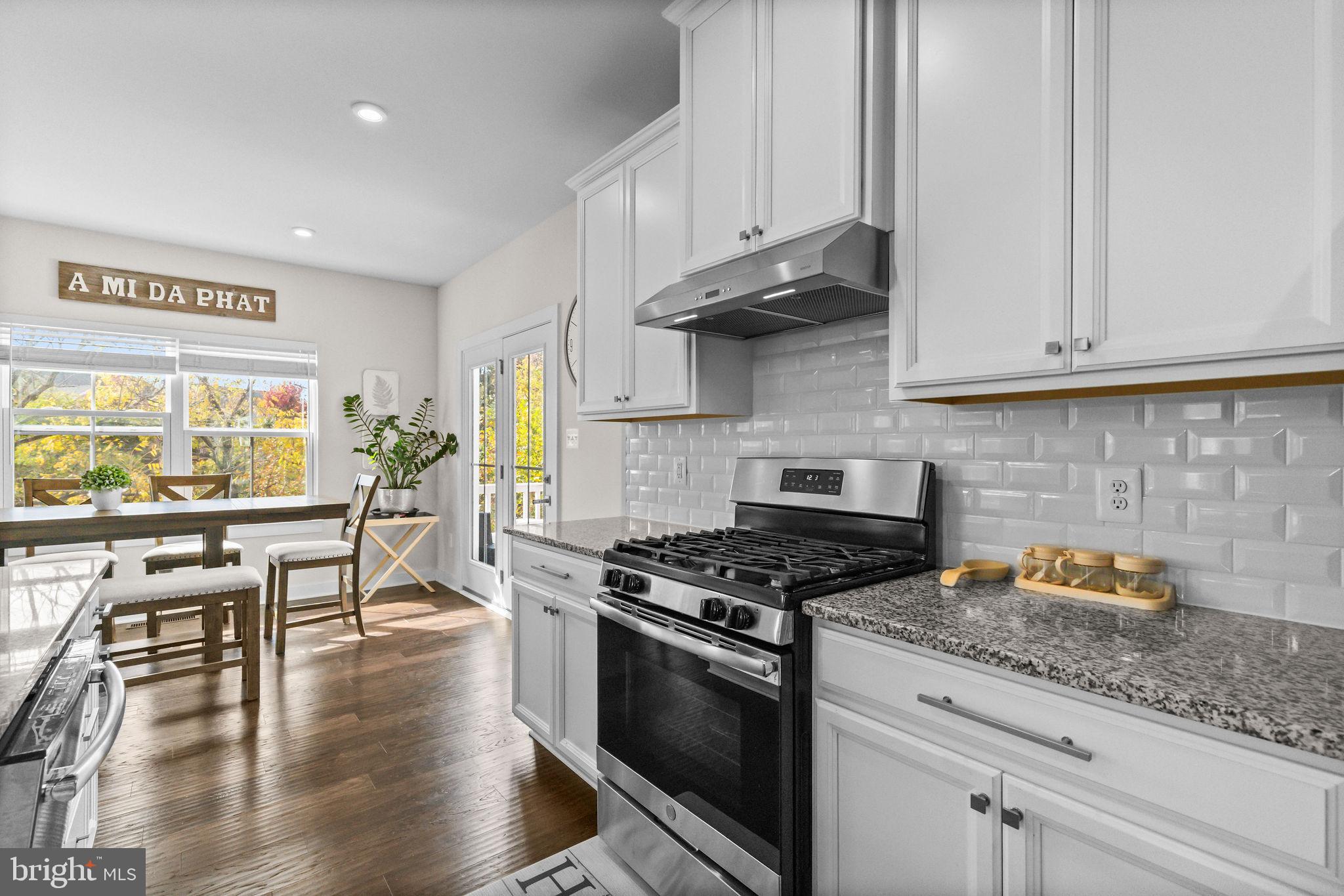 LAKE FREDERICK - Residential