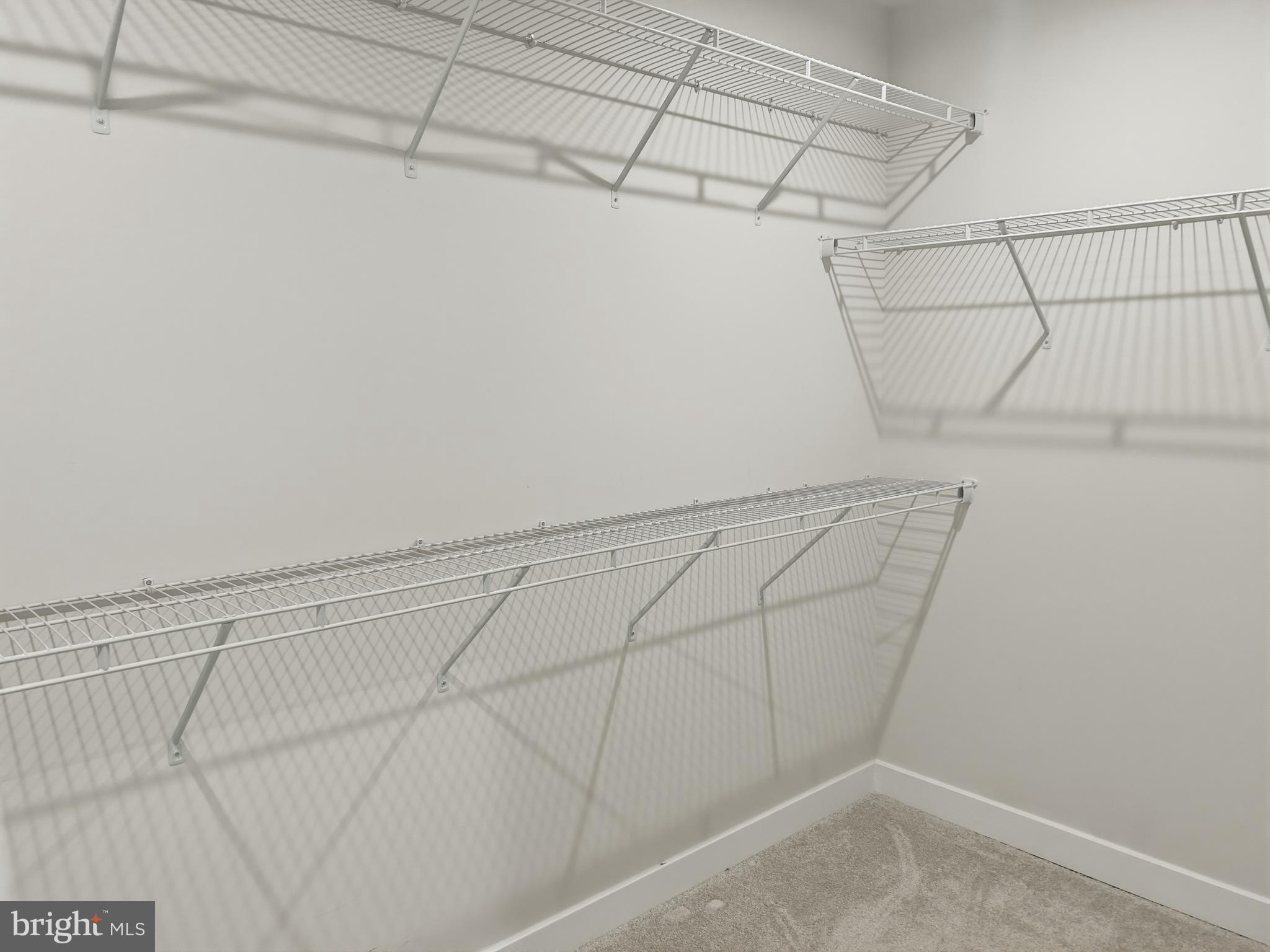 LAKE FREDERICK - Residential