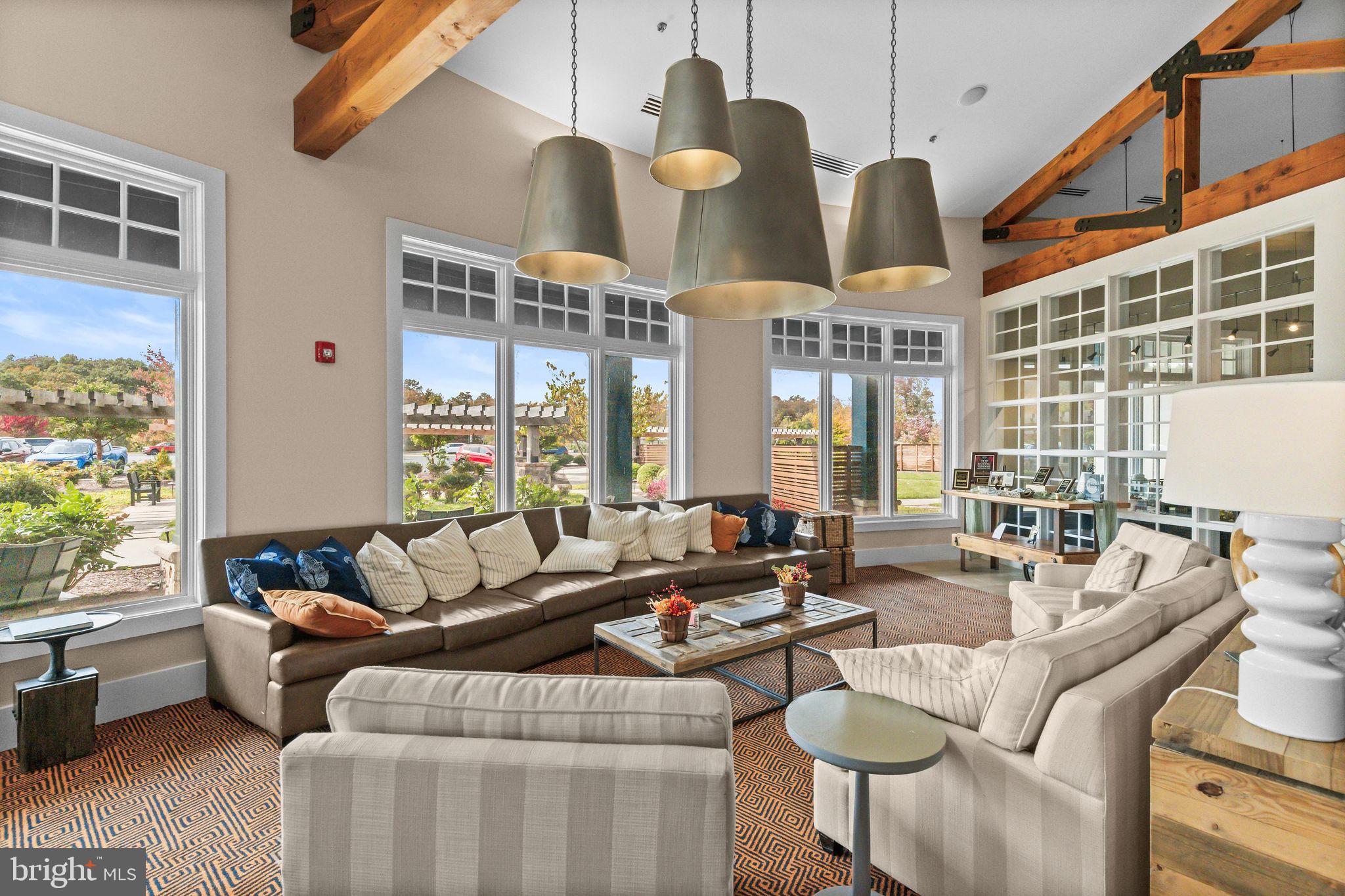 LAKE FREDERICK - Residential