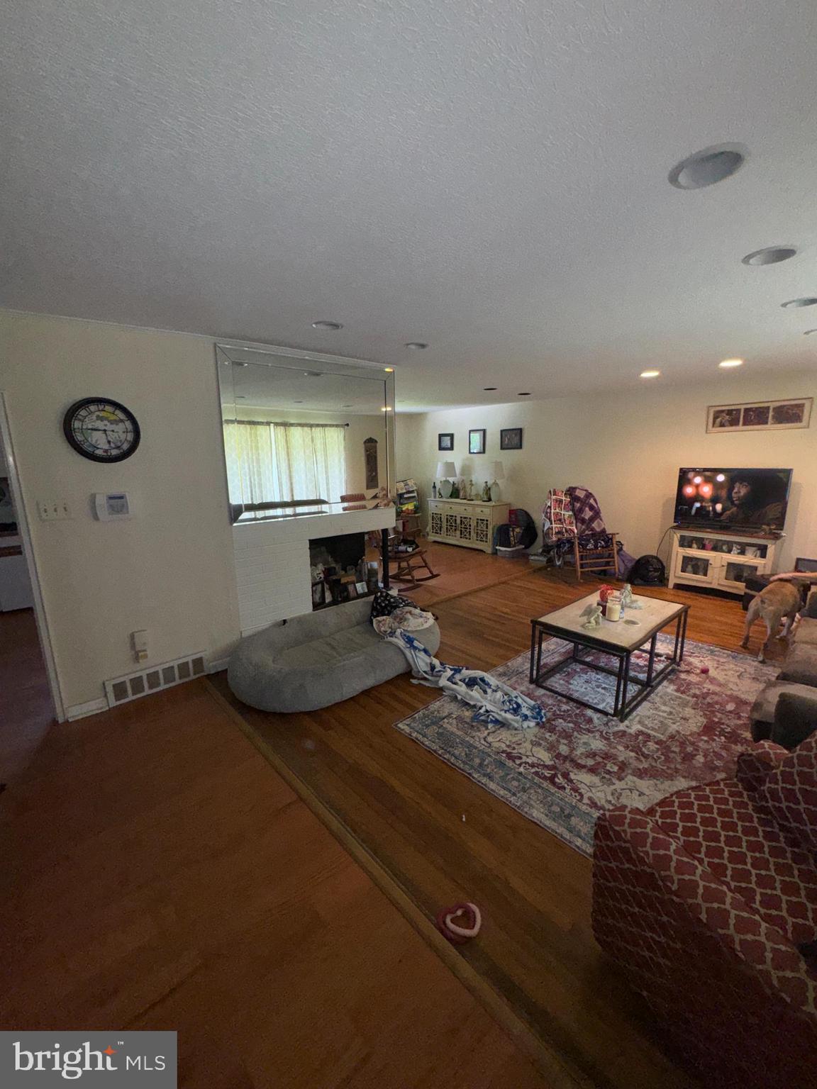 634 GREEN BRIAR ROAD
