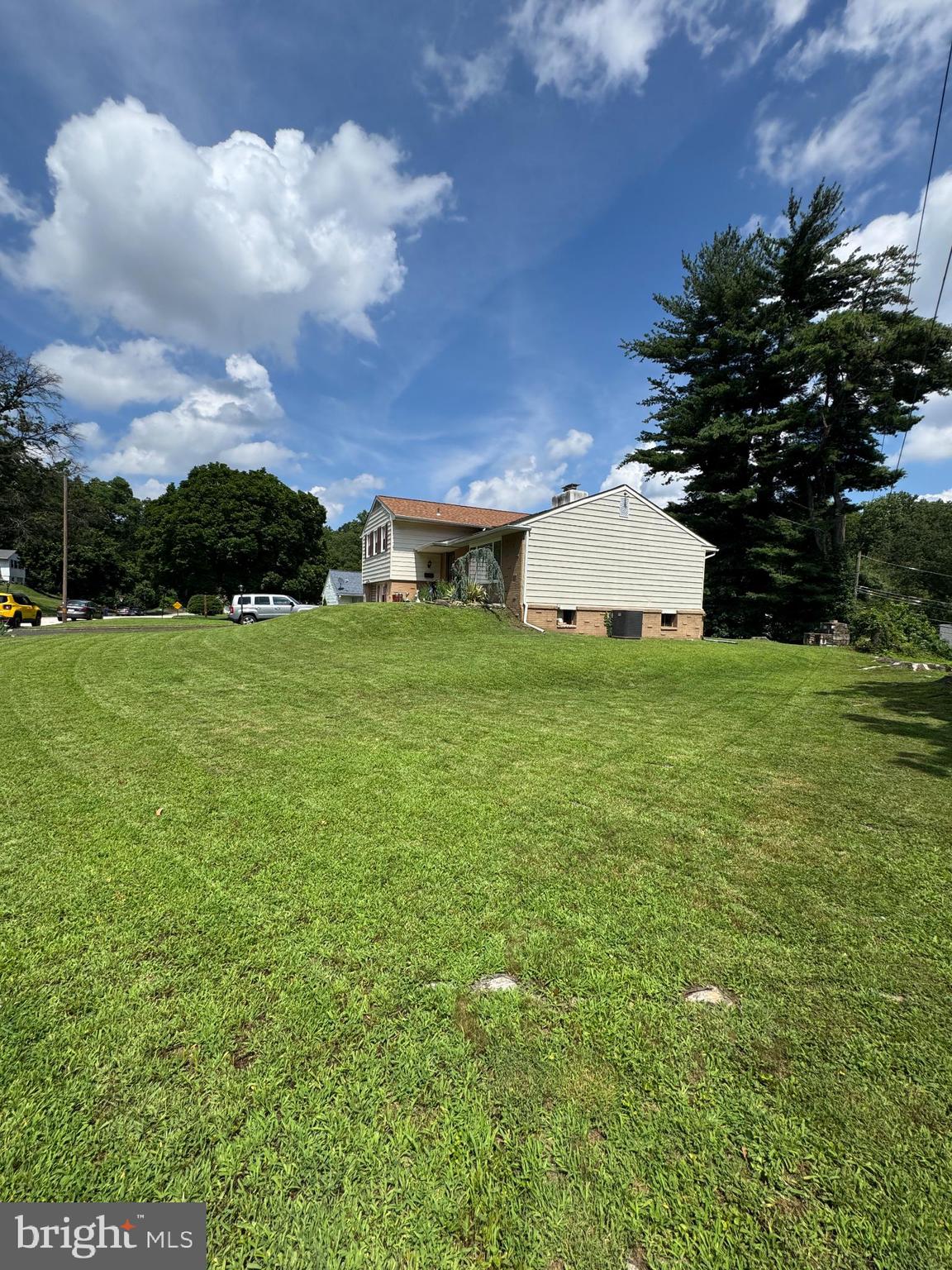 634 GREEN BRIAR ROAD