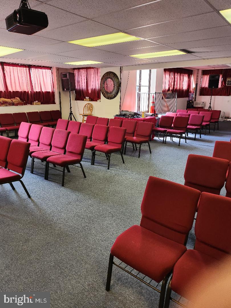 HAMILTON HEIGHTS - Commercial Lease