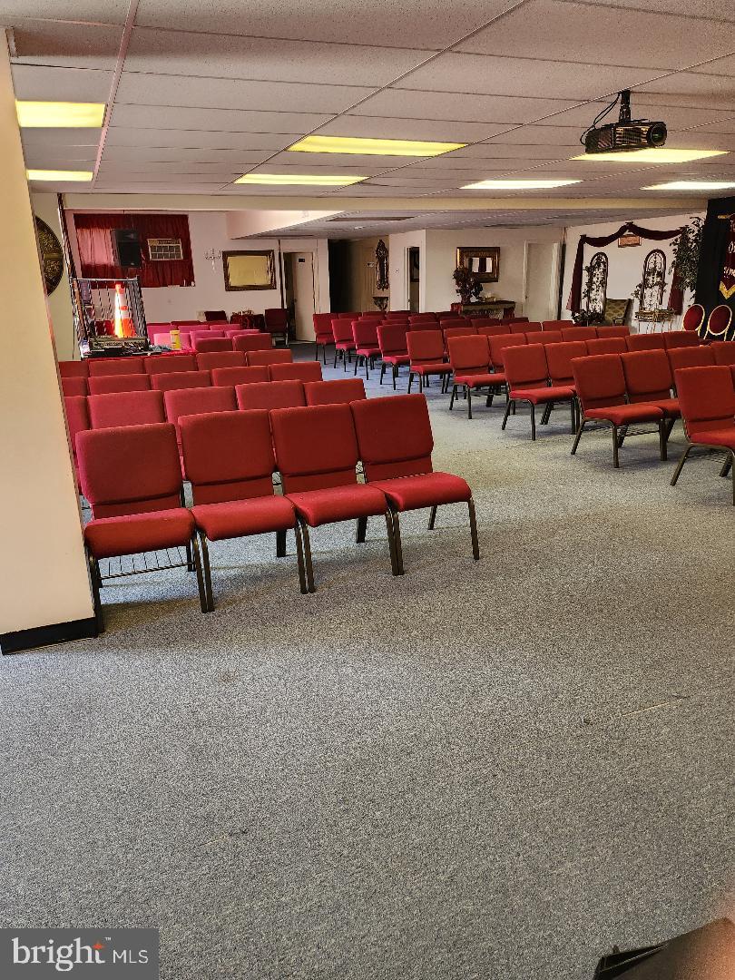 HAMILTON HEIGHTS - Commercial Lease