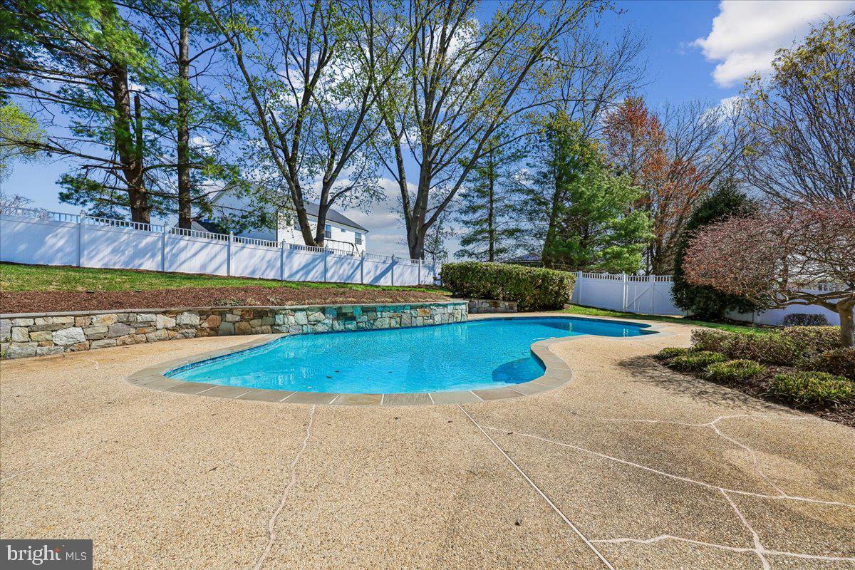 ROLLINMEAD - Residential