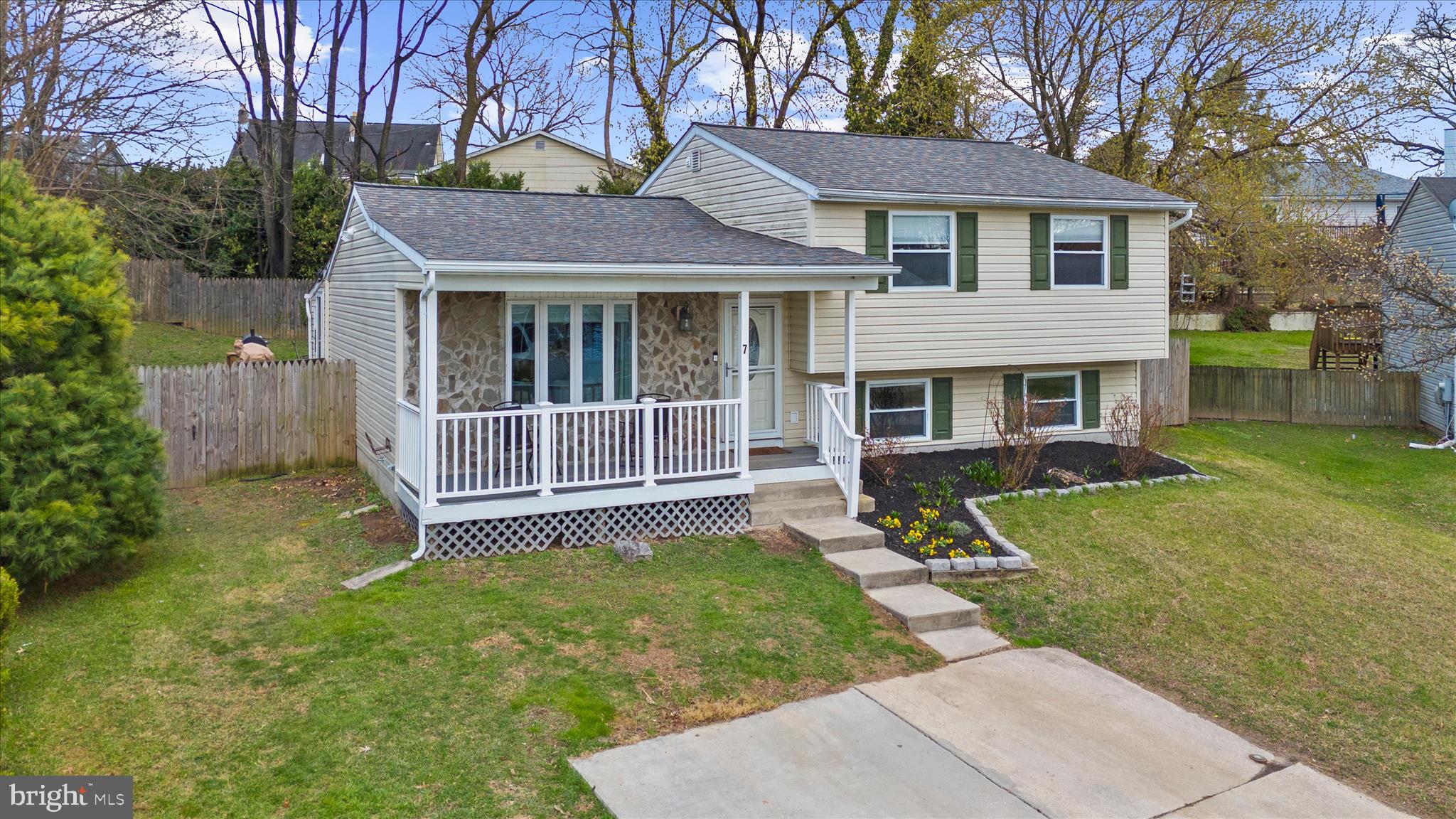 GOLDENTREE - Residential