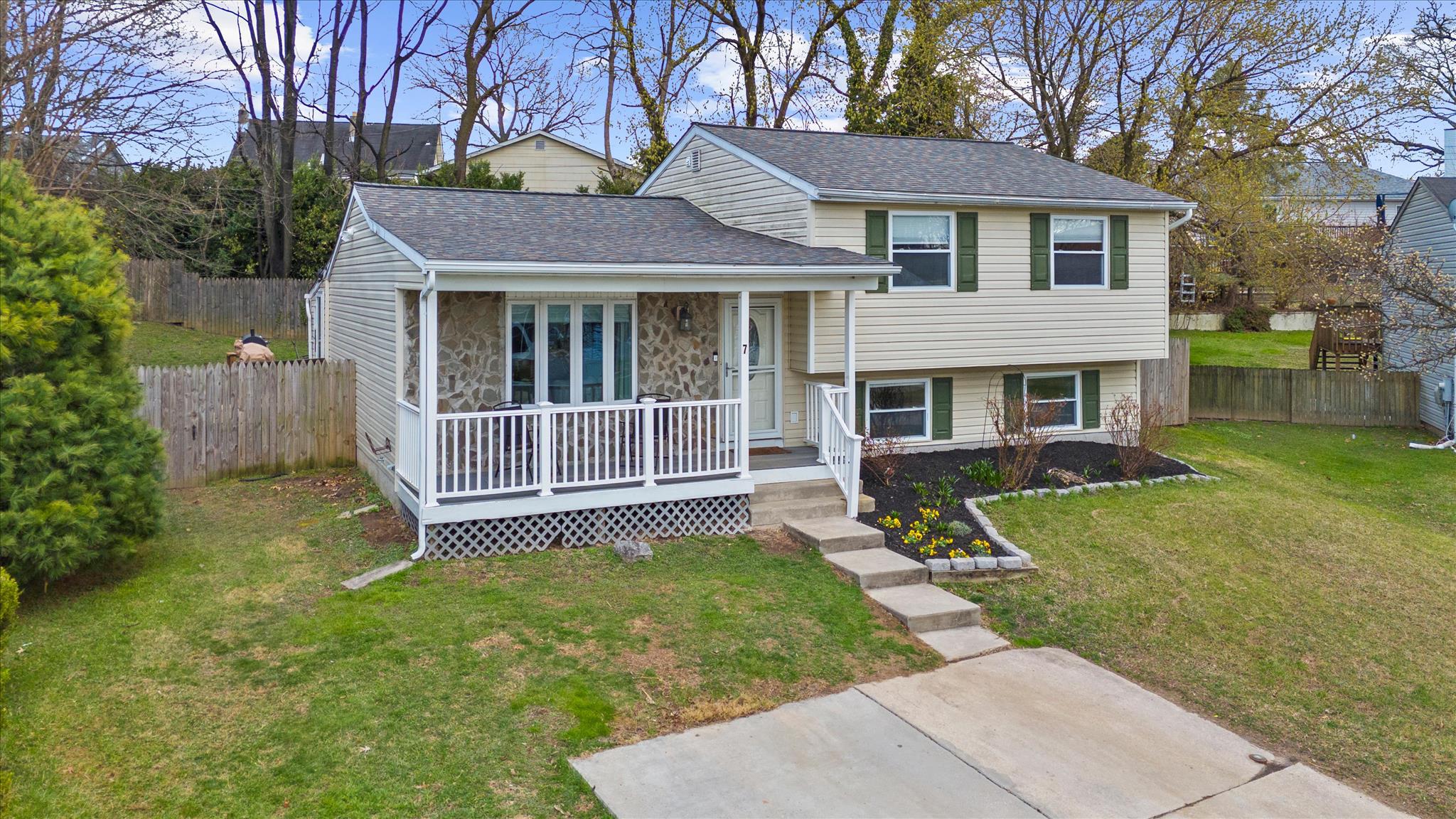 GOLDENTREE - Residential