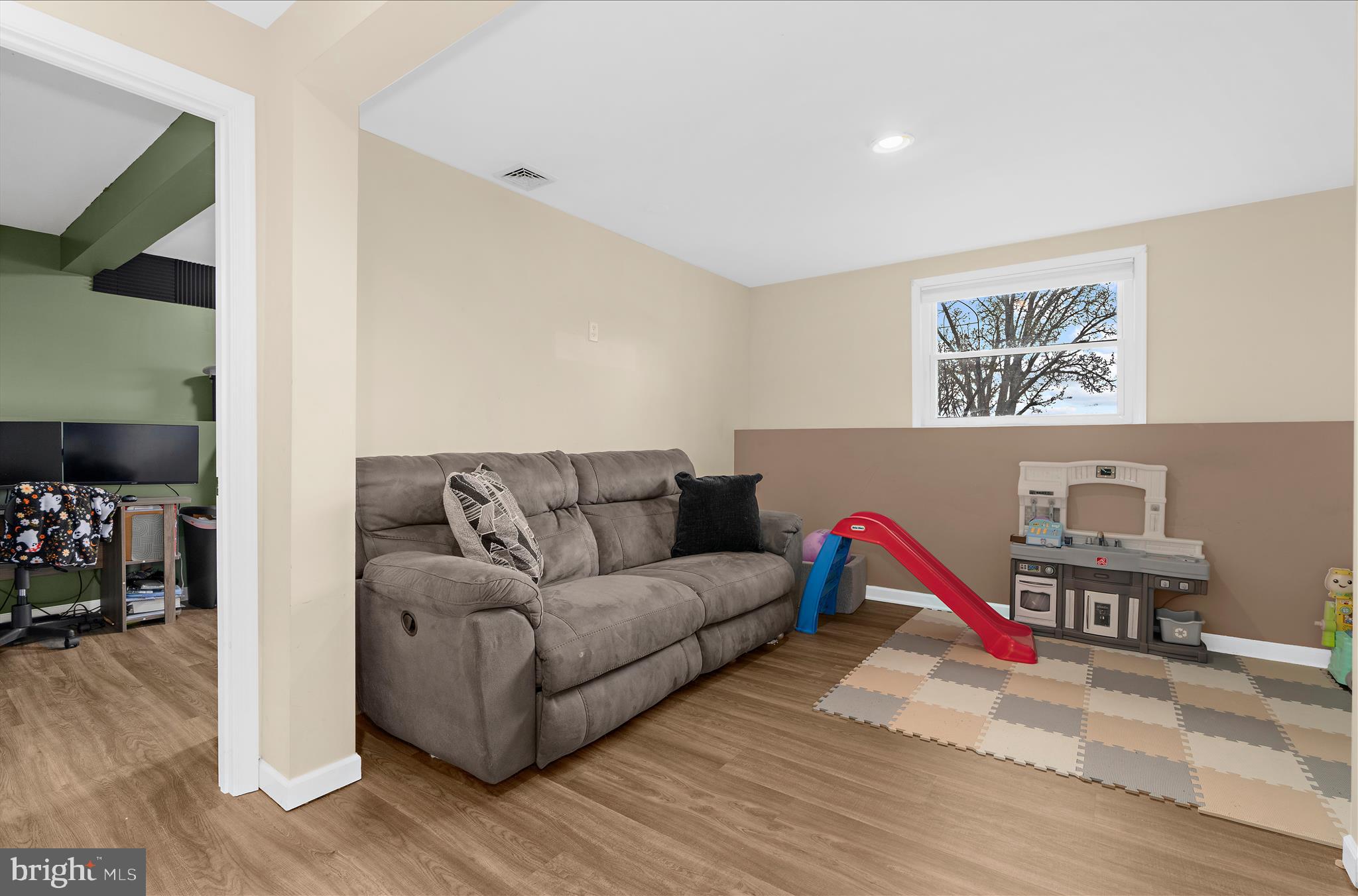 GOLDENTREE - Residential