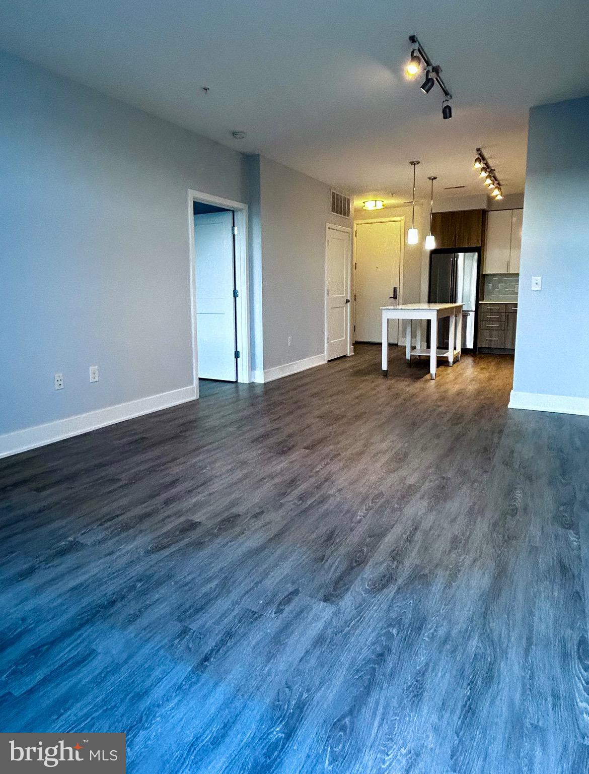 NATIONAL HARBOR - Residential Lease