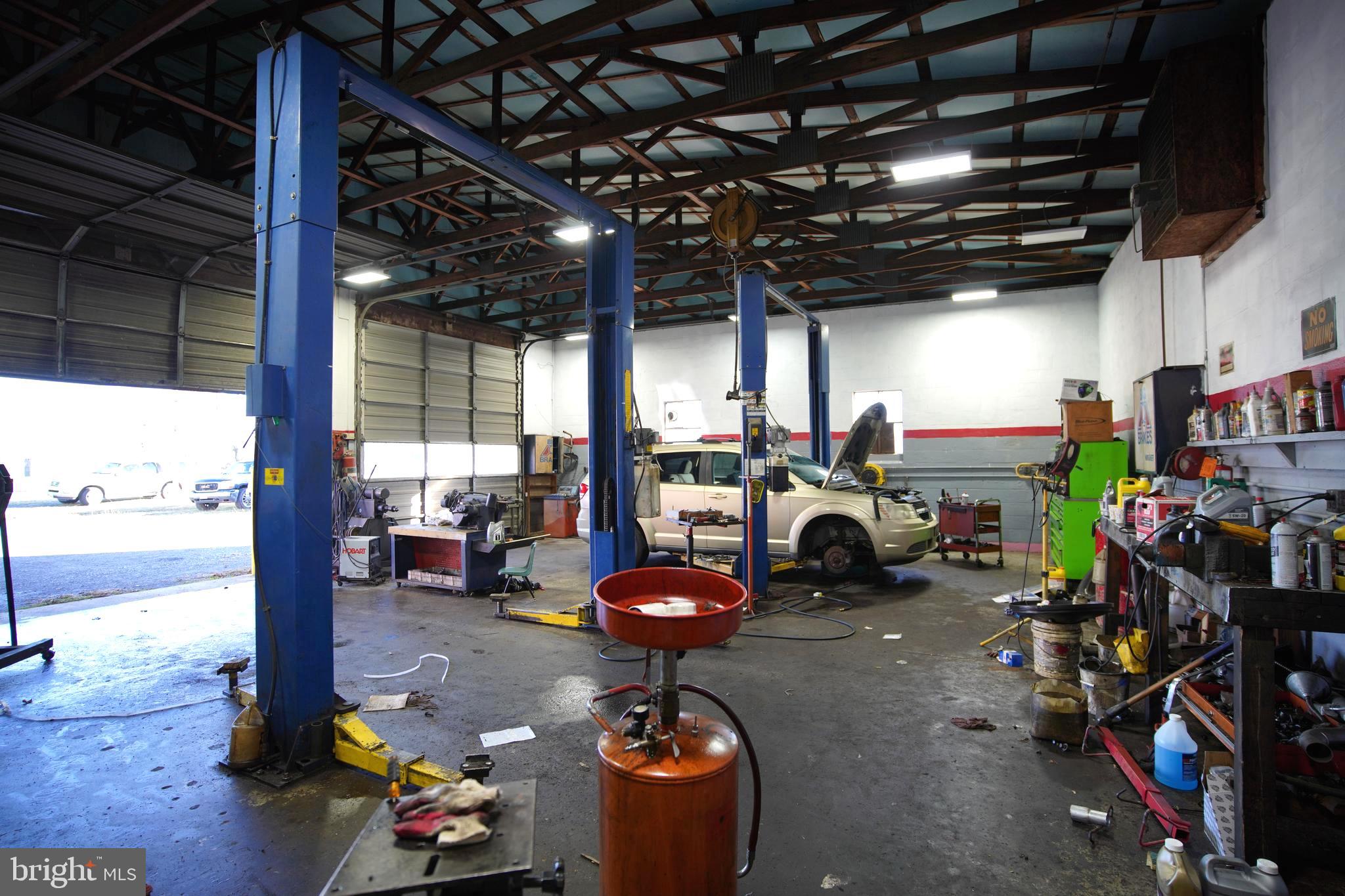 11466 SOMERSET AVENUE