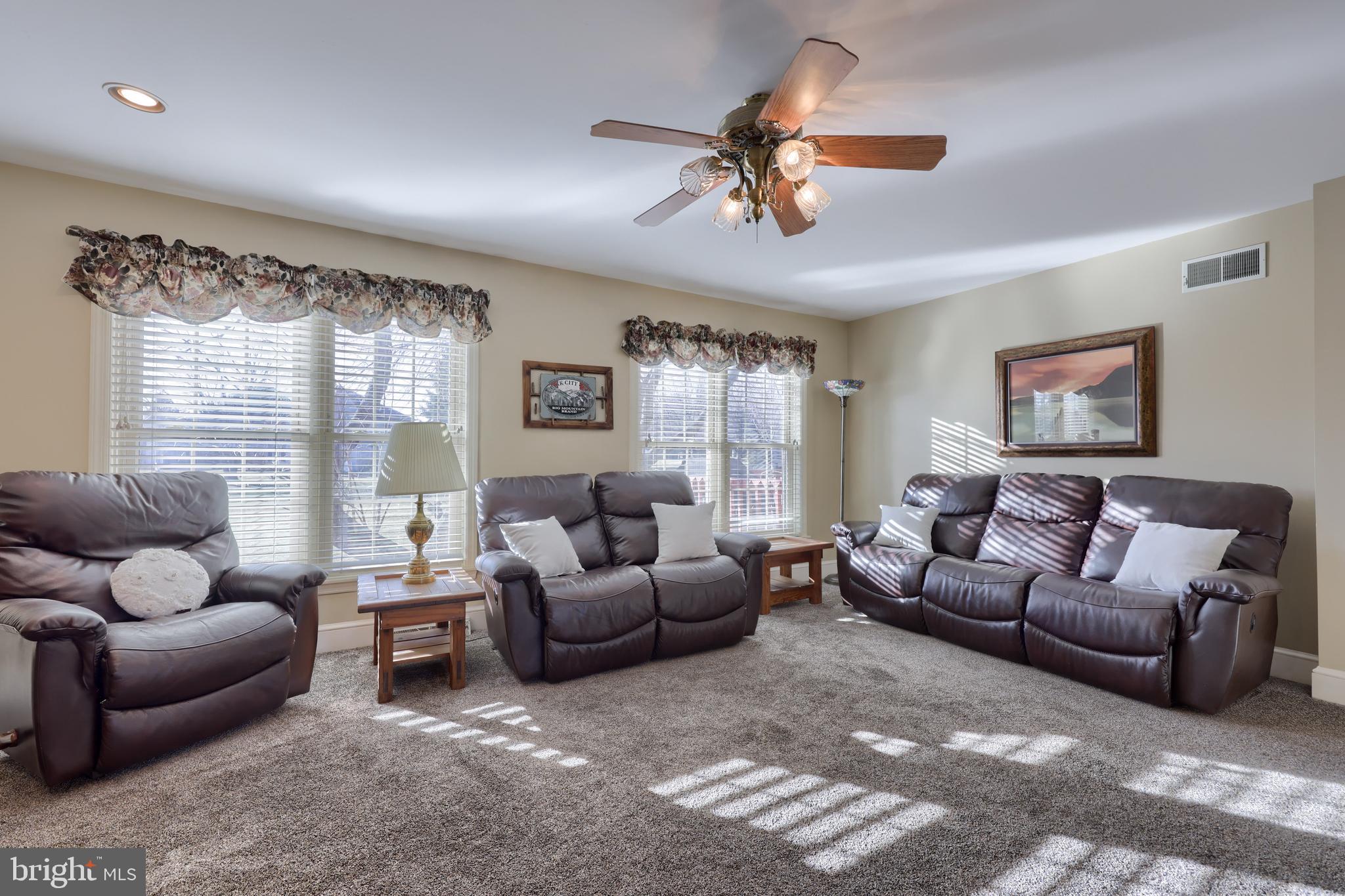 BUCKFIELD - Residential