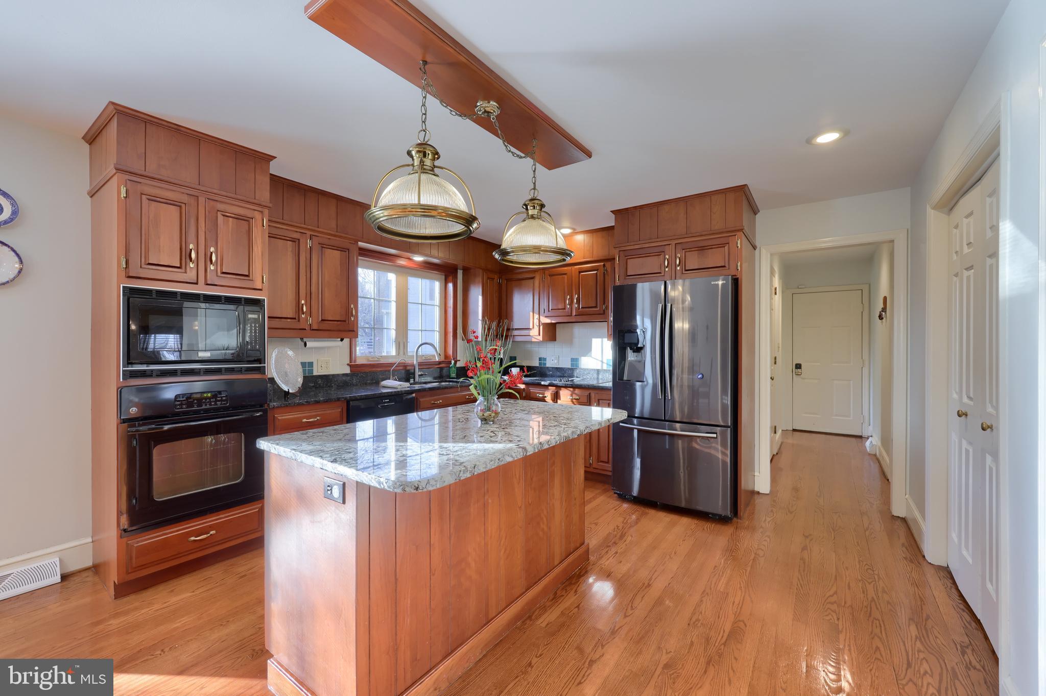 BUCKFIELD - Residential