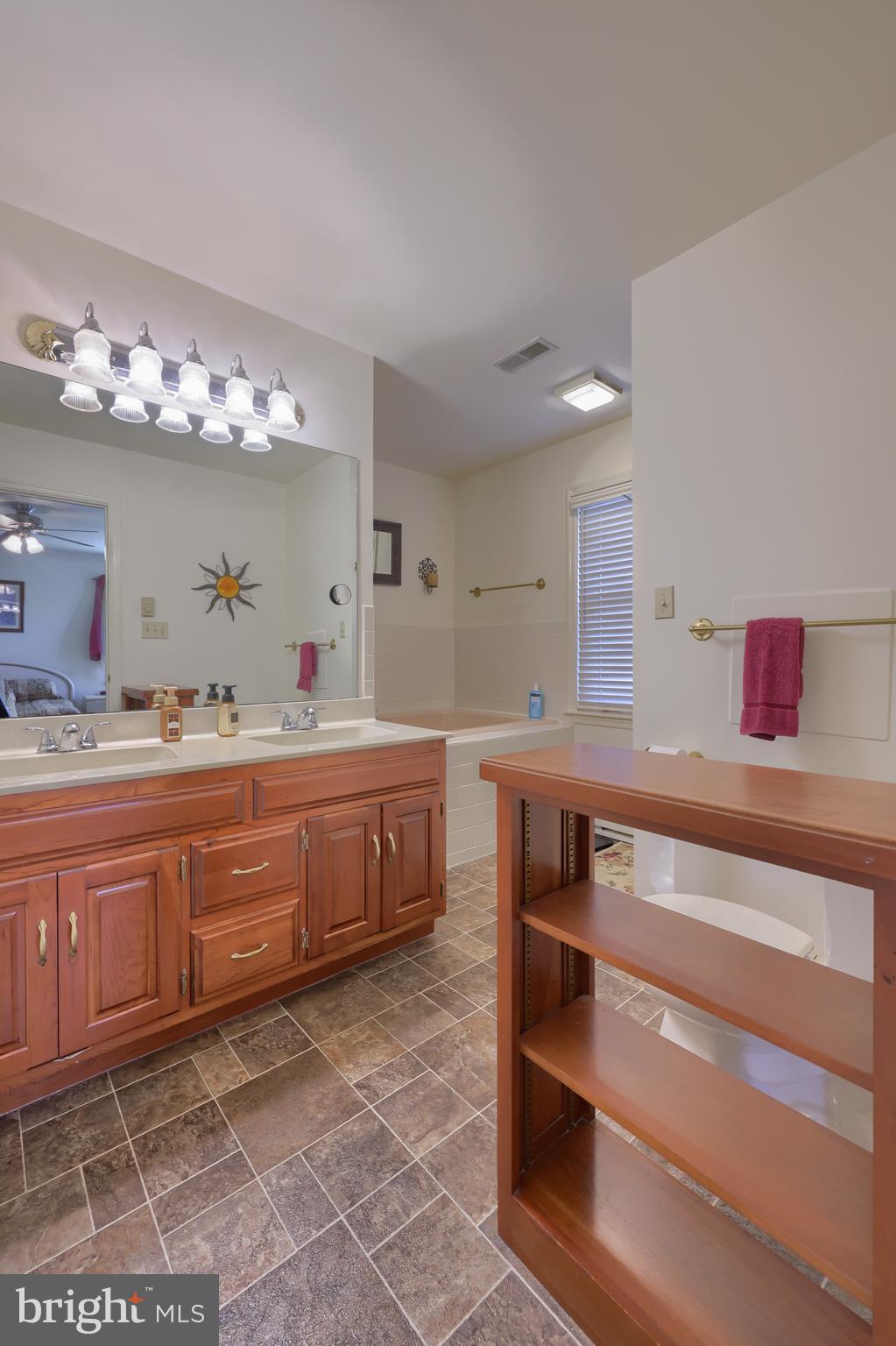 BUCKFIELD - Residential