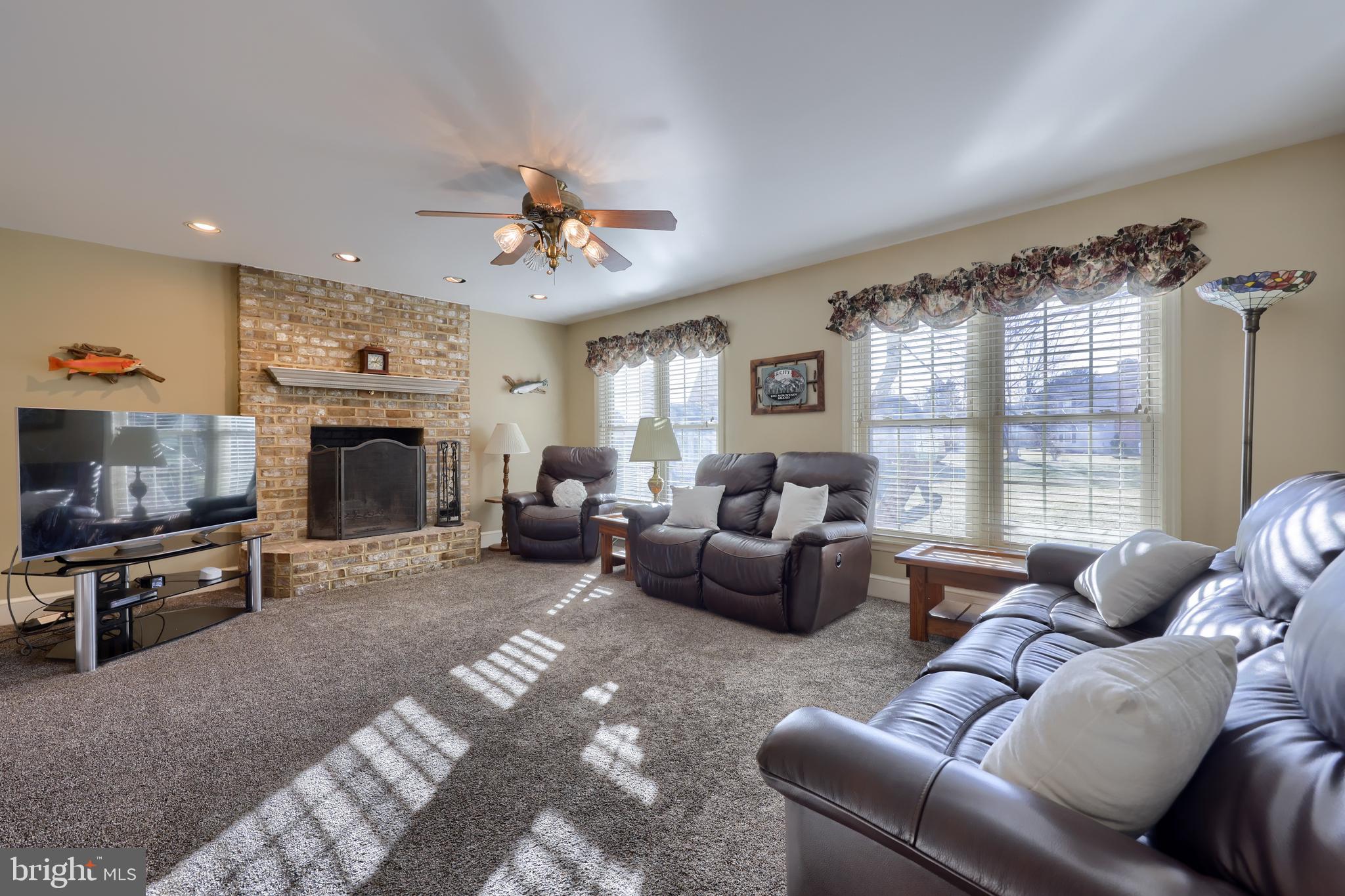 BUCKFIELD - Residential