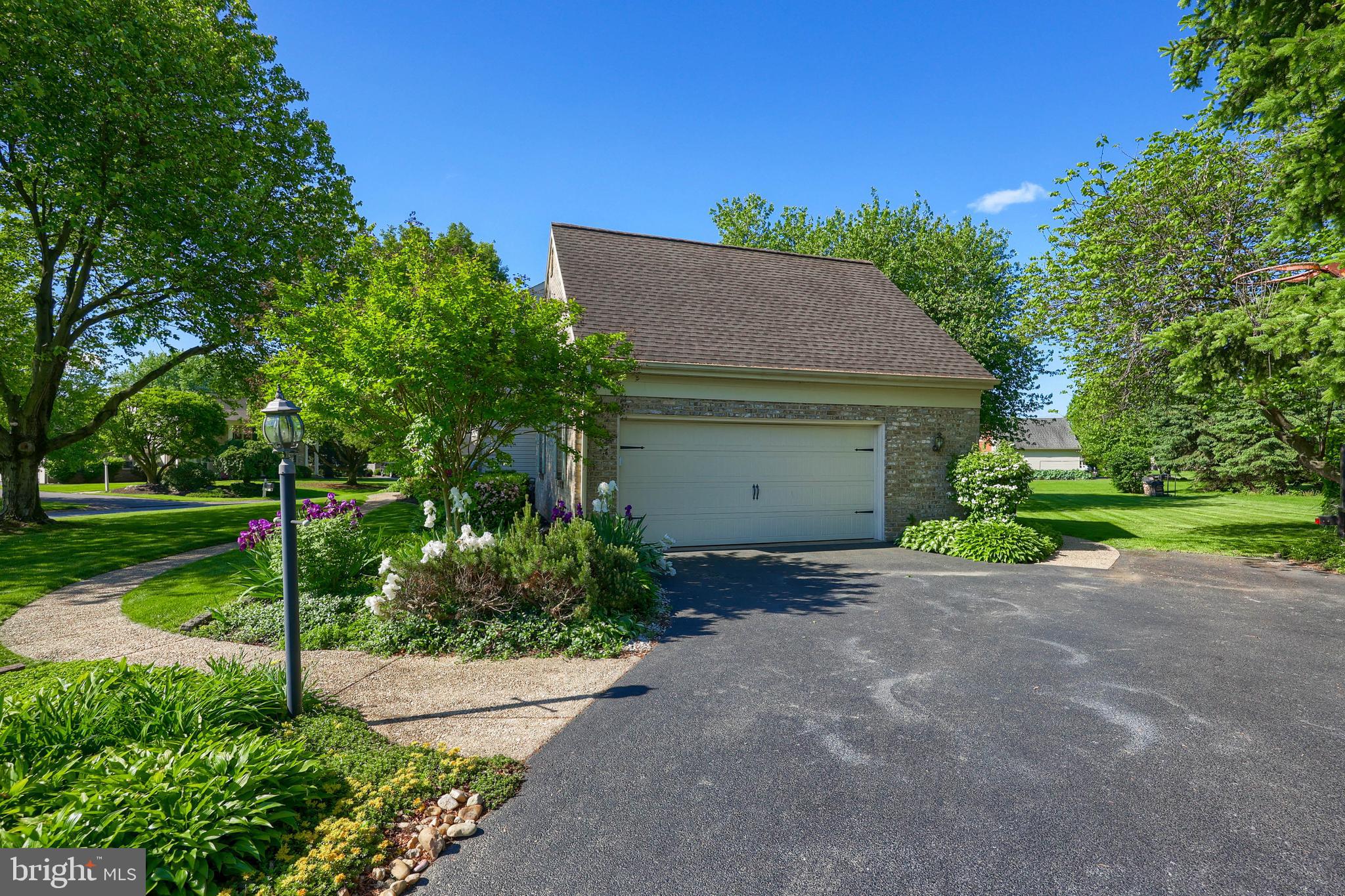 BUCKFIELD - Residential