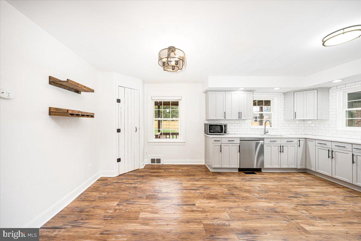 ST JAMES VILLAGE - Residential