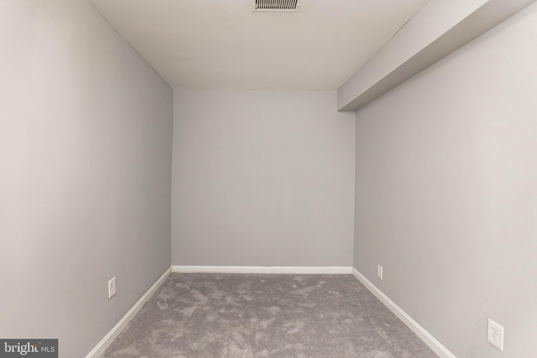 MINERAL SPRING VILLAGE - Residential