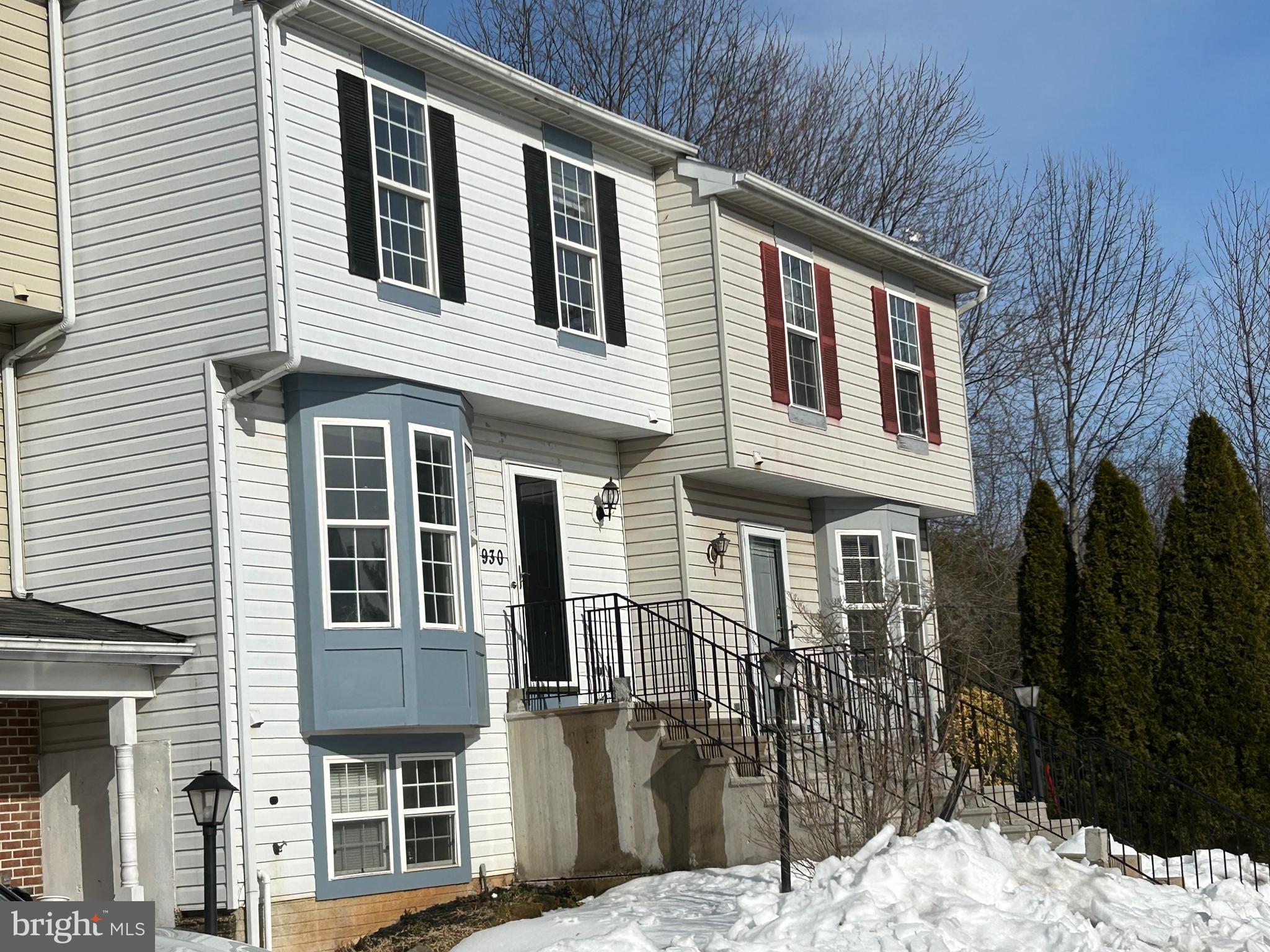 MINERAL SPRING VILLAGE - Residential