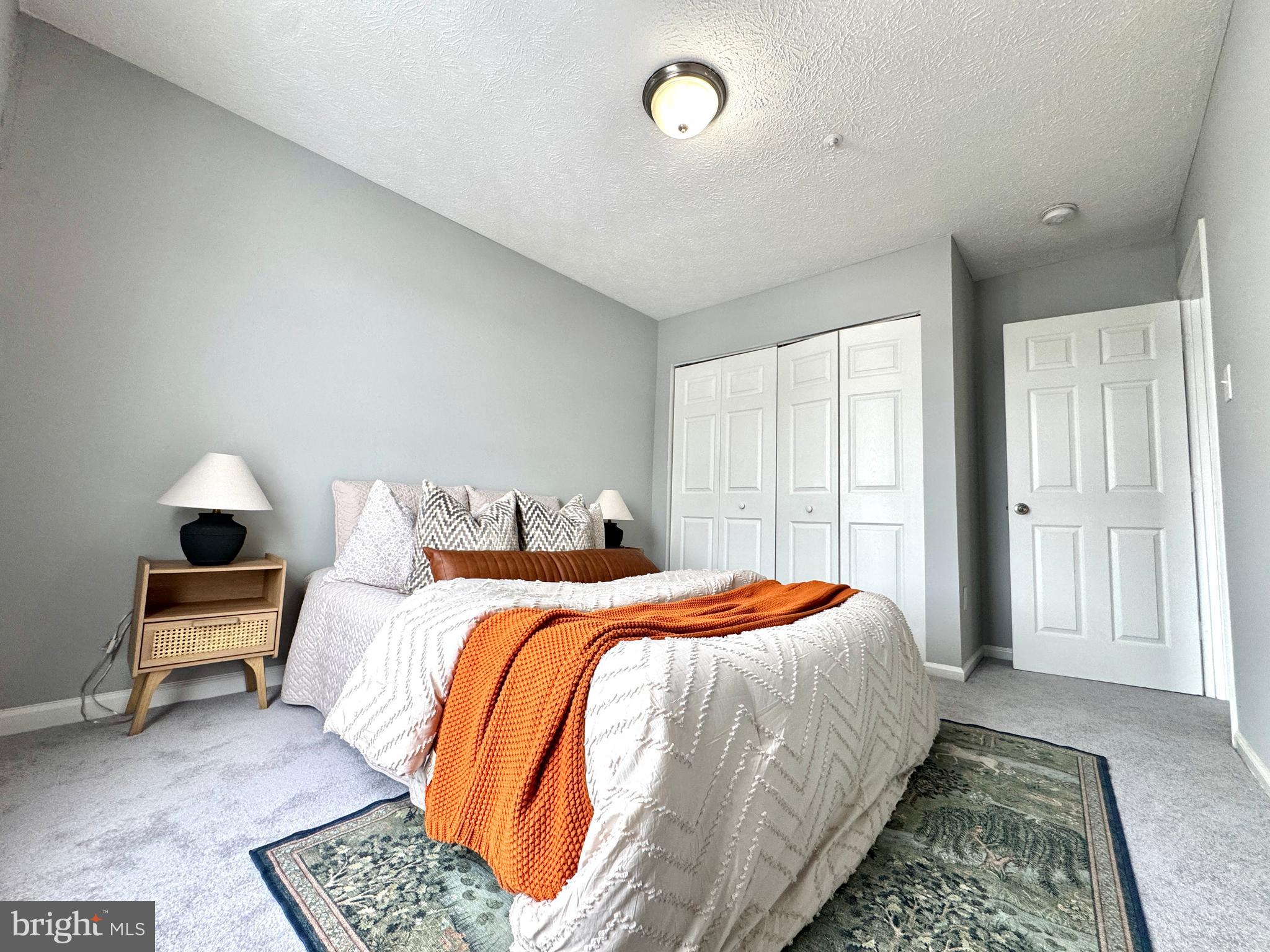 MINERAL SPRING VILLAGE - Residential