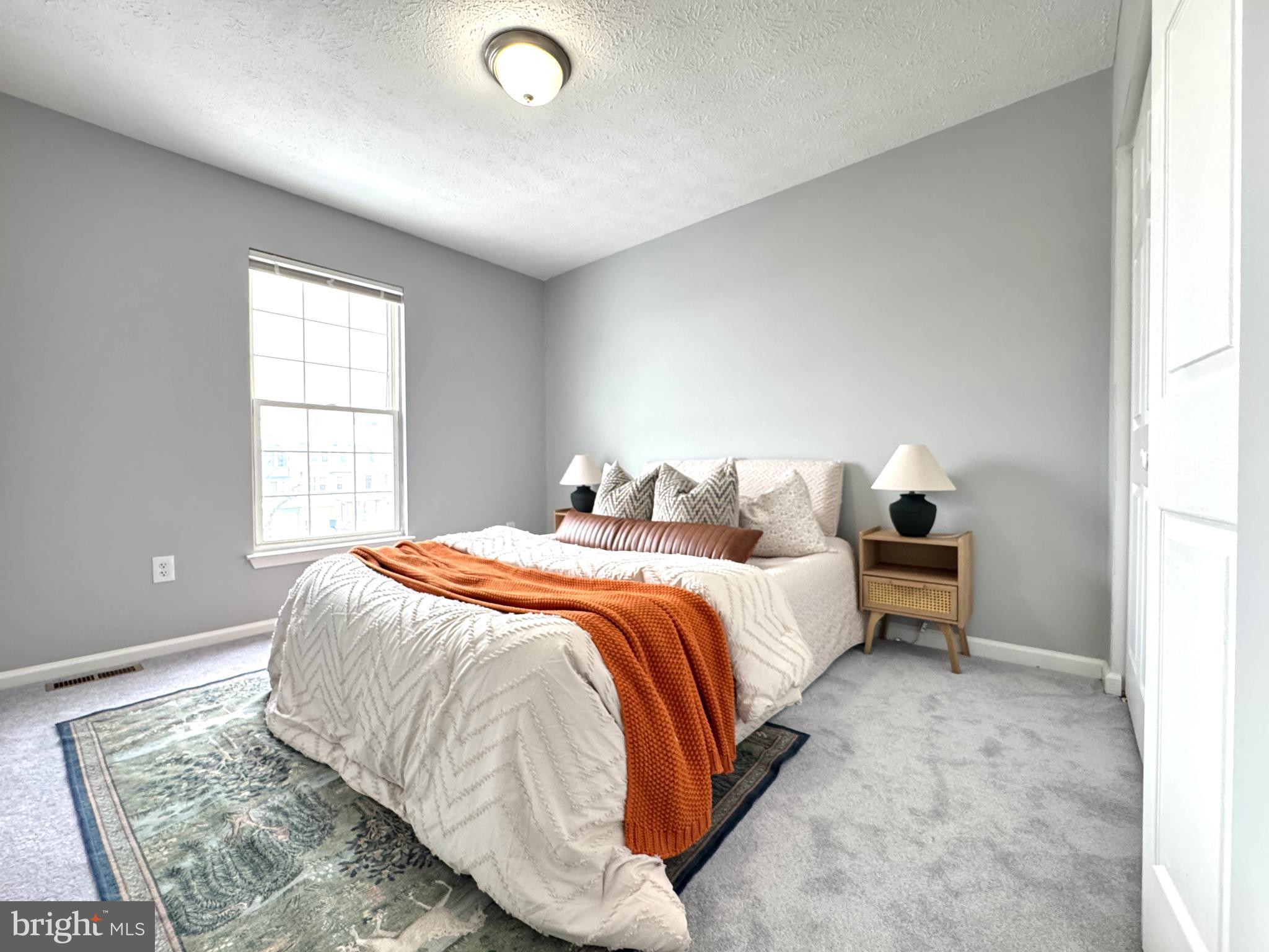 MINERAL SPRING VILLAGE - Residential