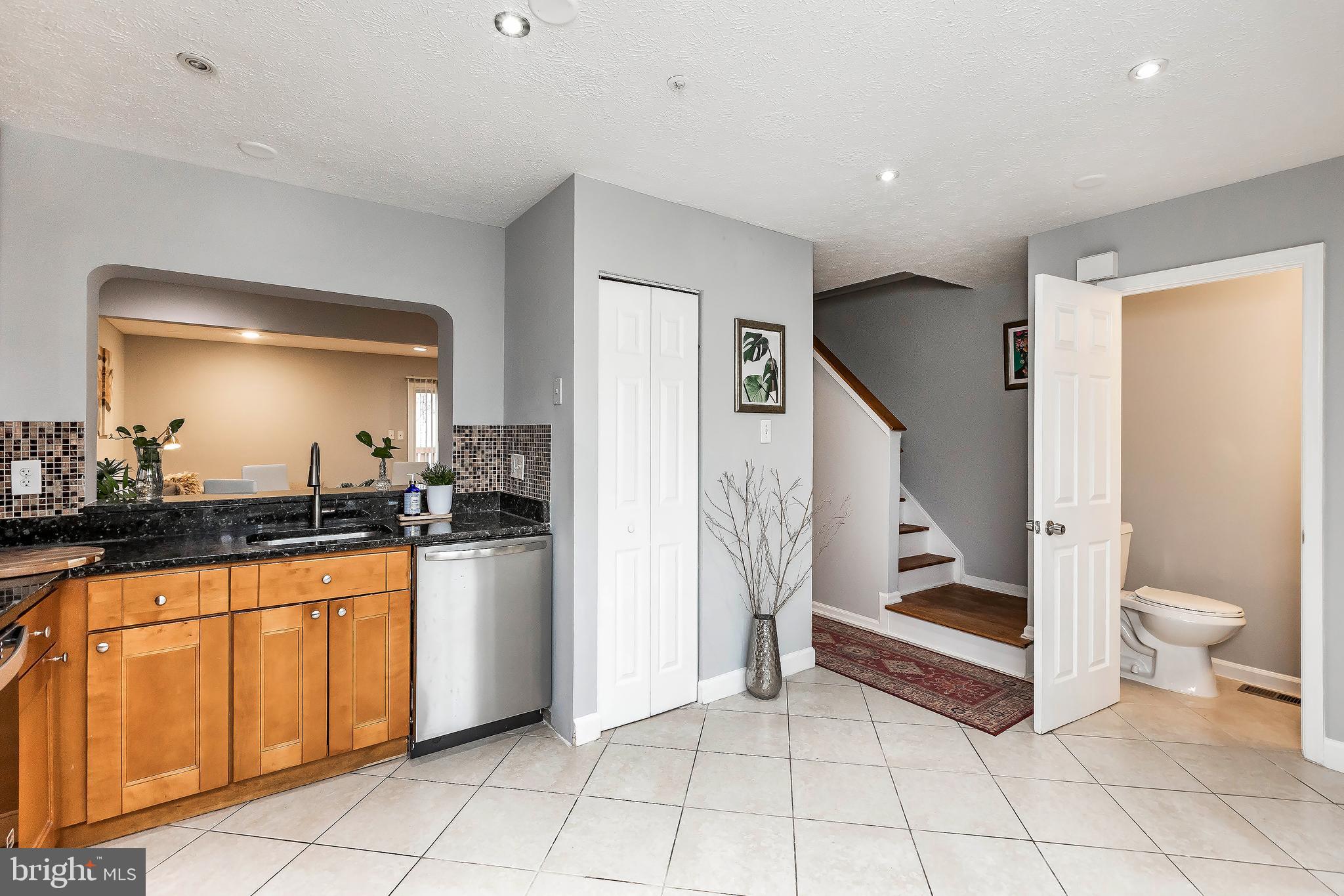 MINERAL SPRING VILLAGE - Residential