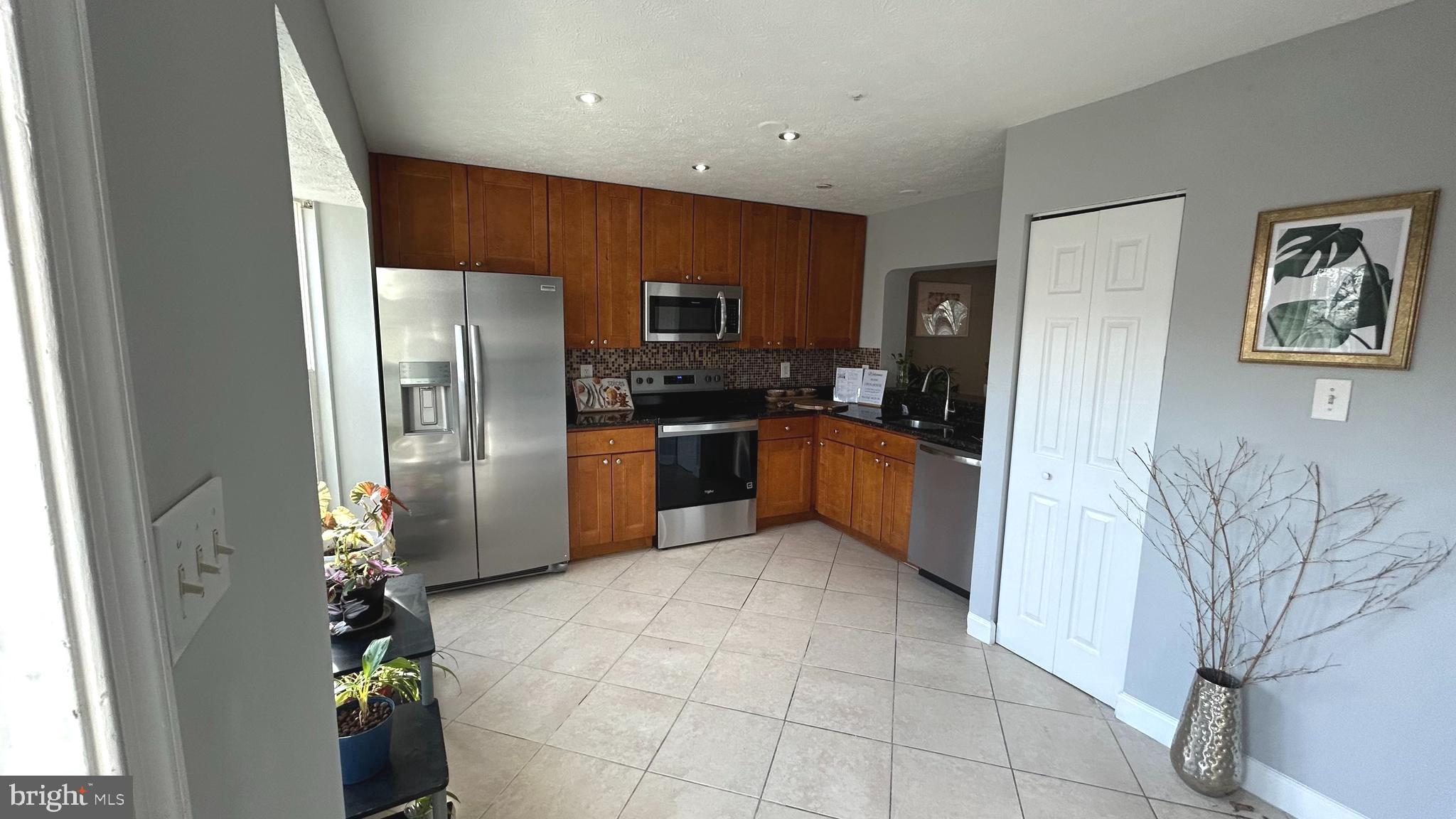 MINERAL SPRING VILLAGE - Residential