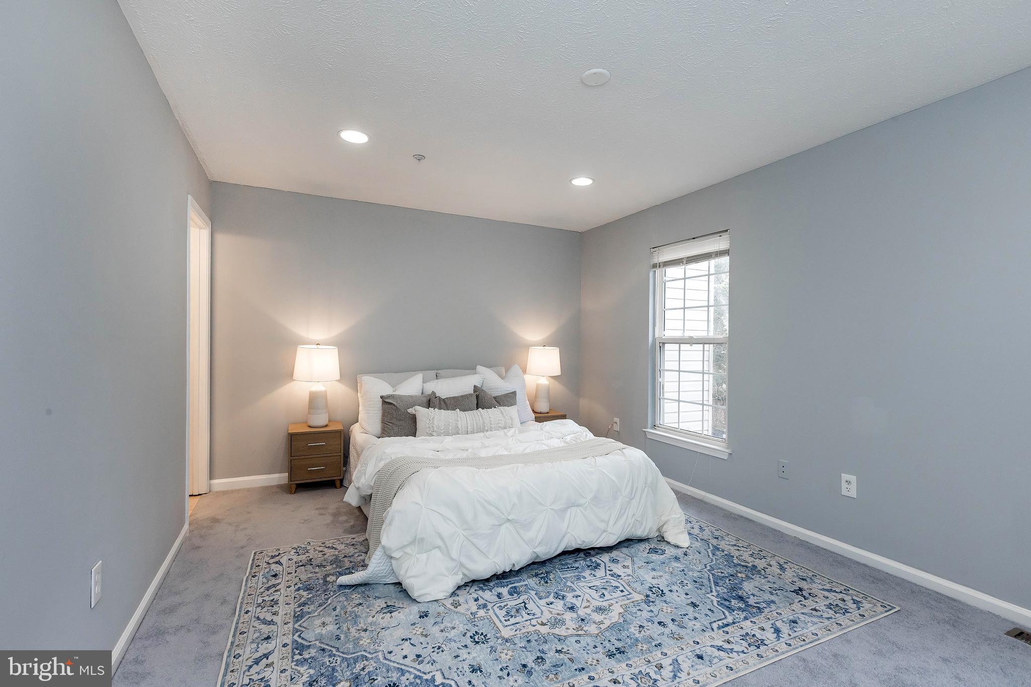 MINERAL SPRING VILLAGE - Residential