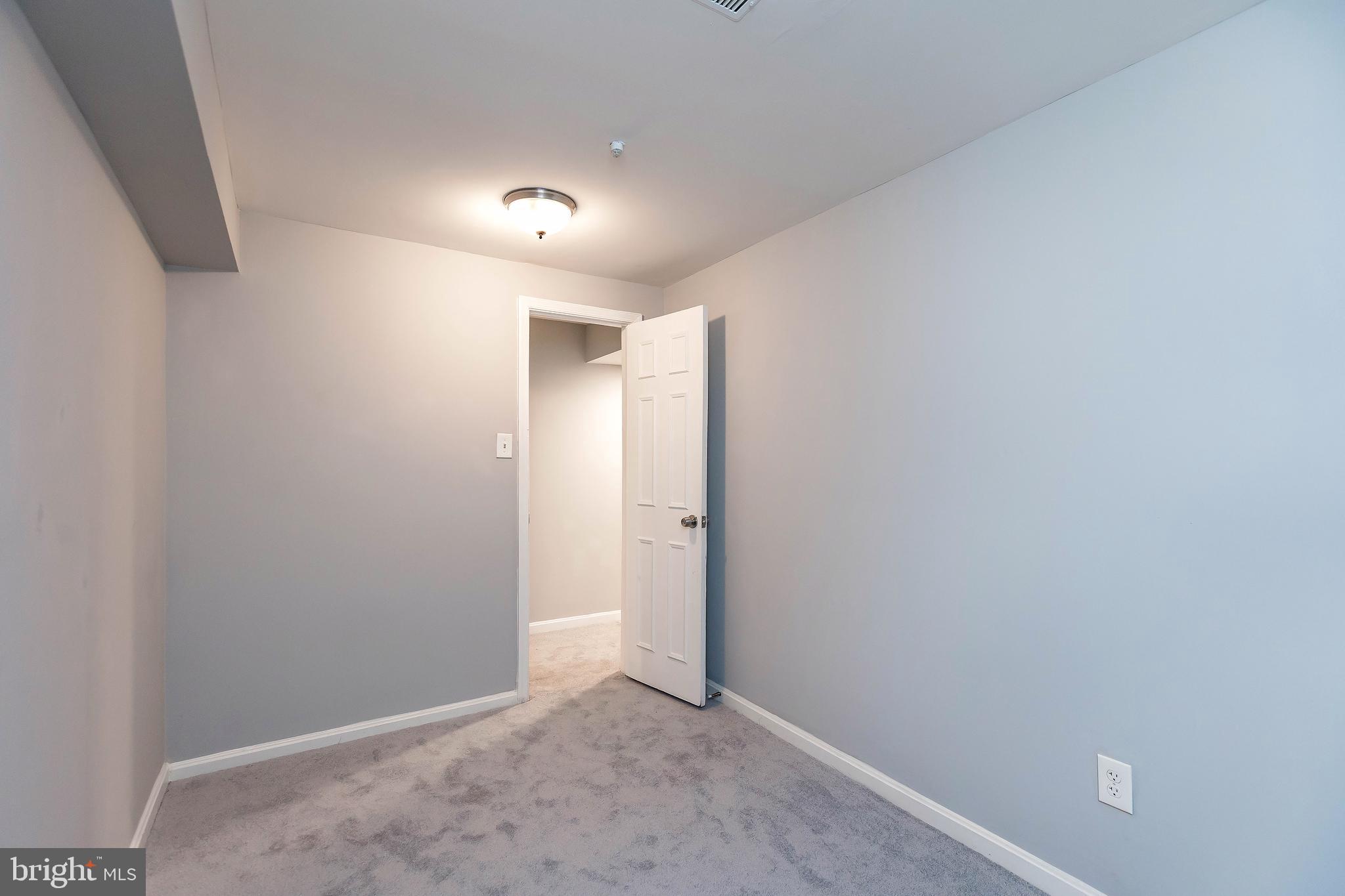 MINERAL SPRING VILLAGE - Residential