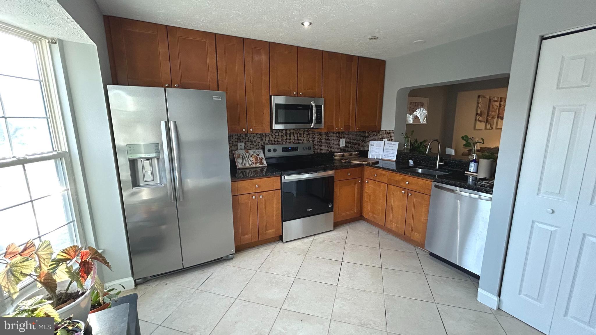 MINERAL SPRING VILLAGE - Residential