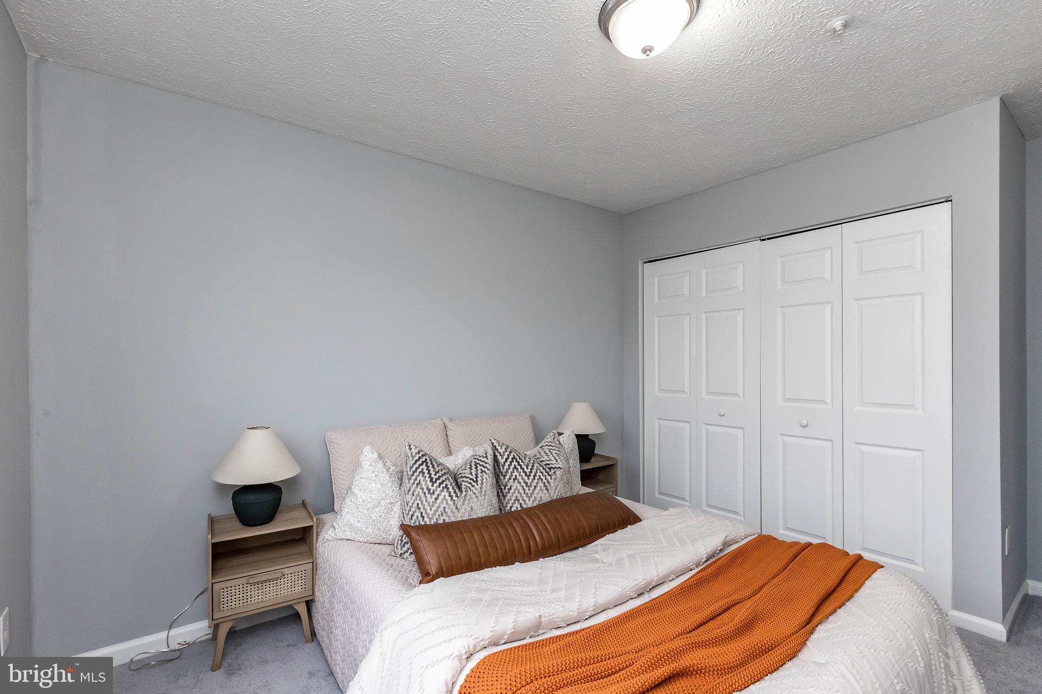 MINERAL SPRING VILLAGE - Residential