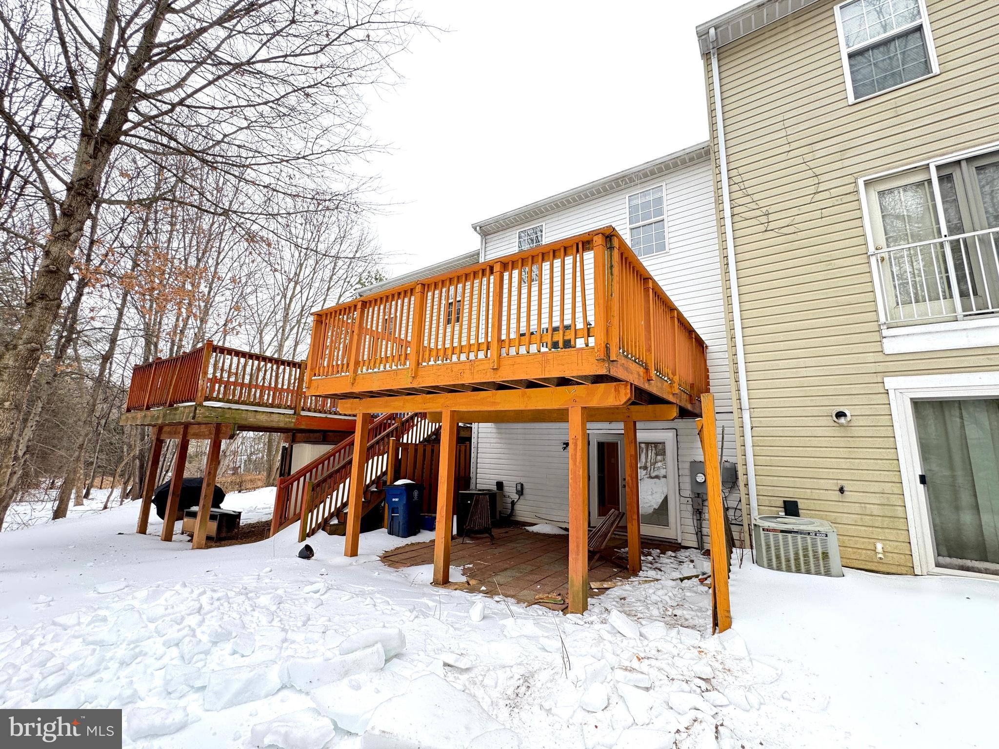 MINERAL SPRING VILLAGE - Residential